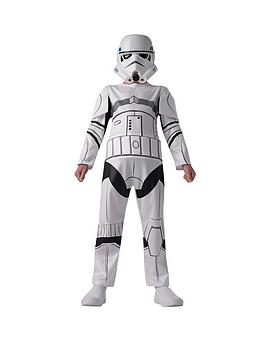 Kid wearing Star Trooper Halloween costume