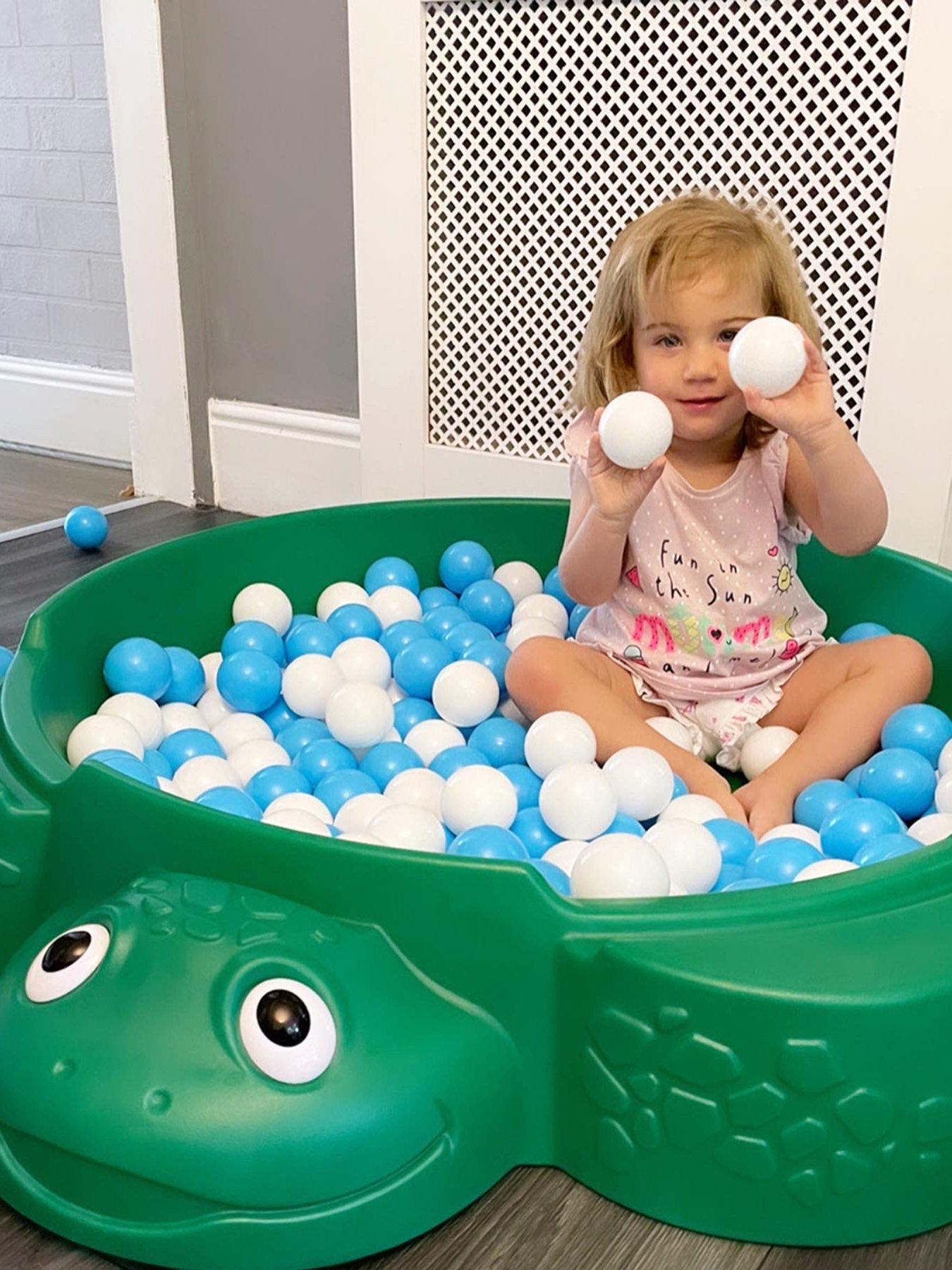 little tikes sandpit with lid