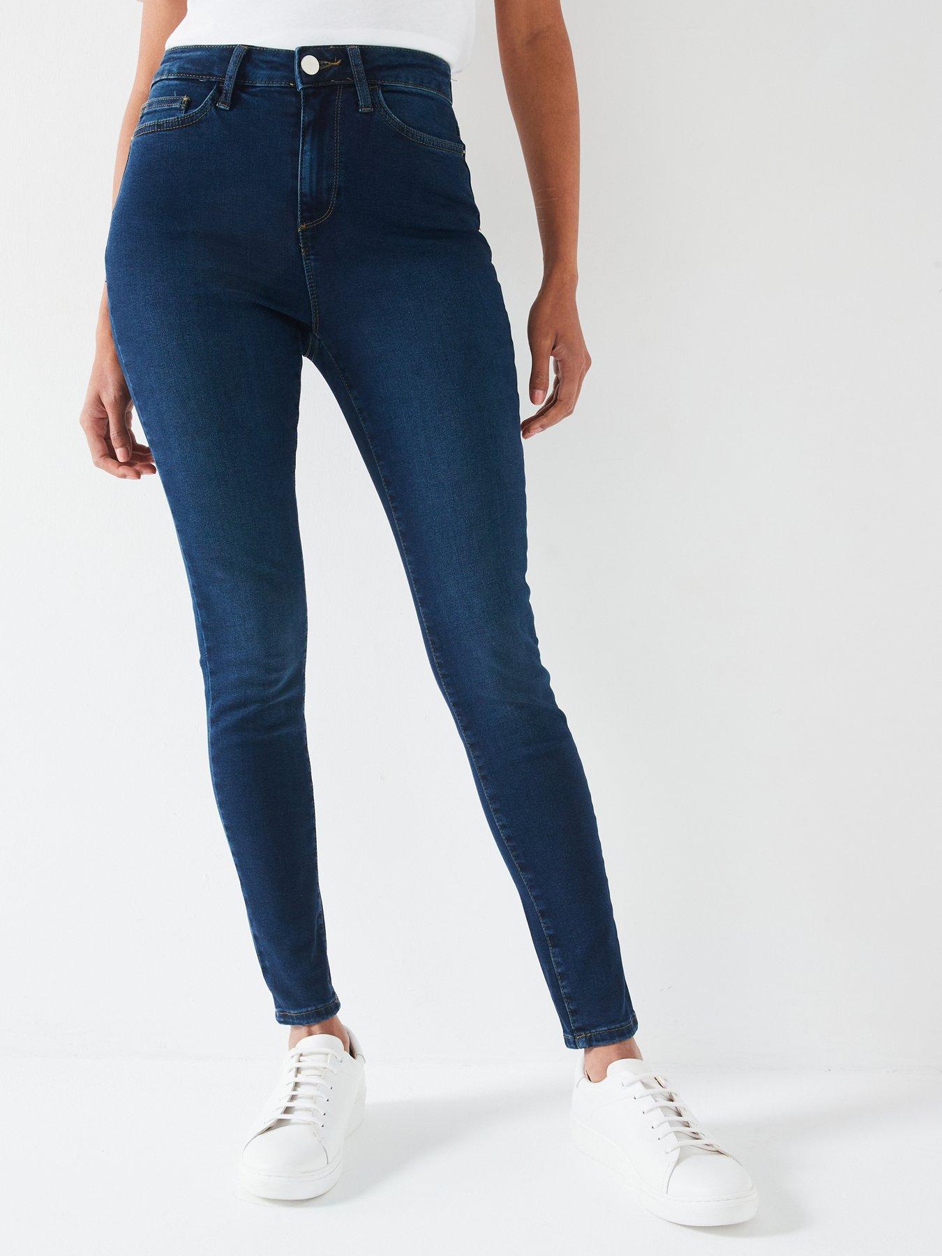 short ankle jeans