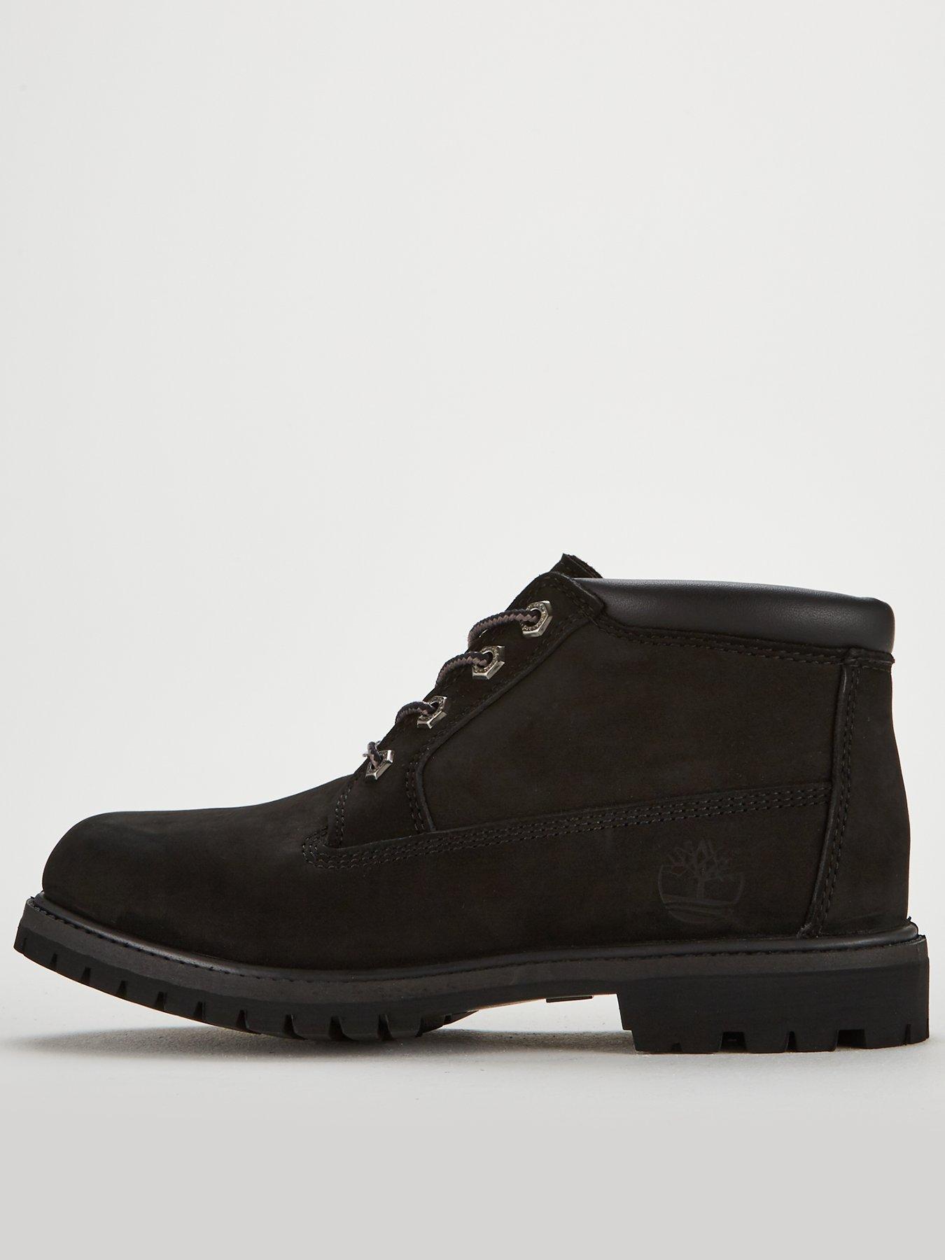 nellie chukka black
