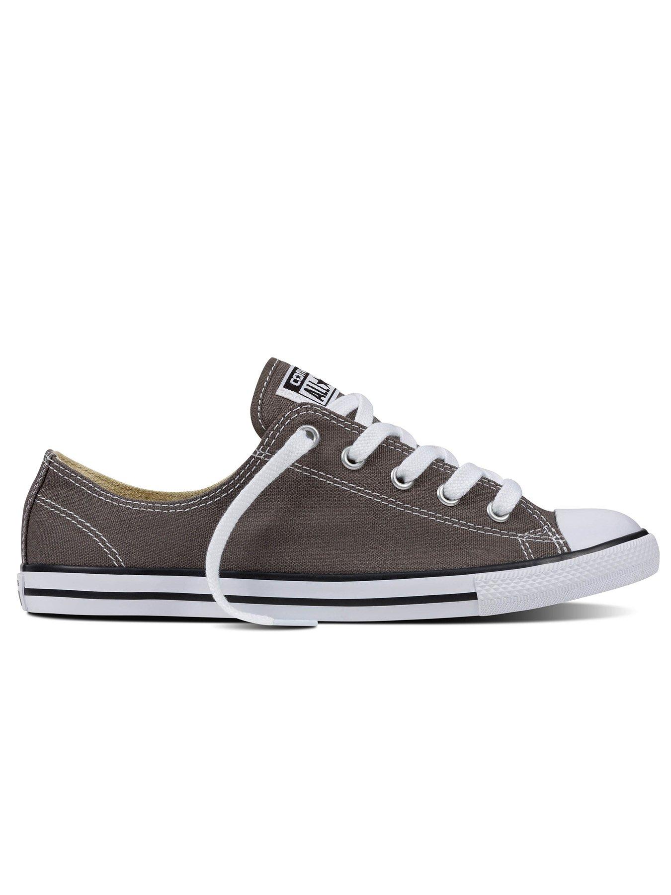 chuck taylor dainty vs fancy