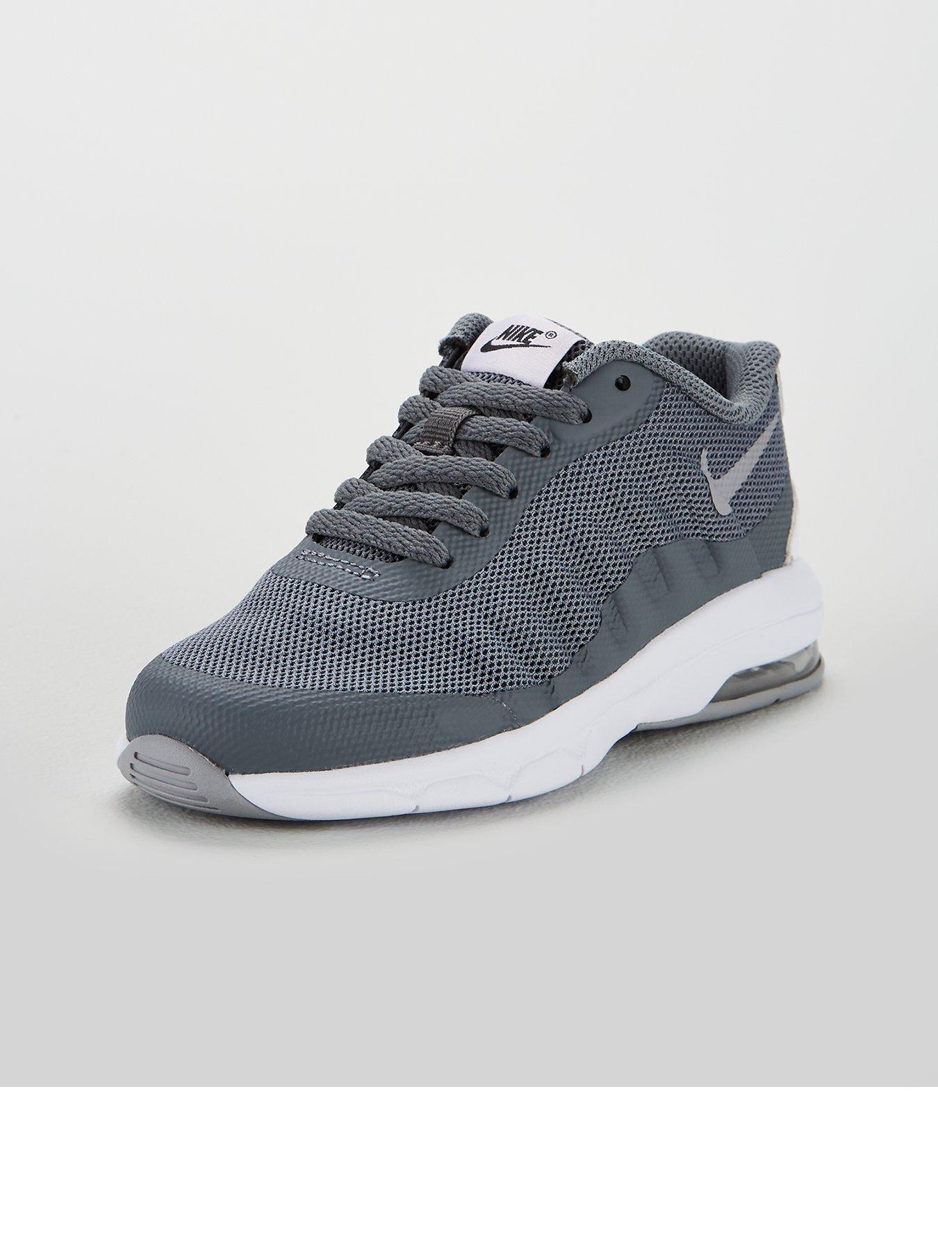 nike air max invigor size 5.5