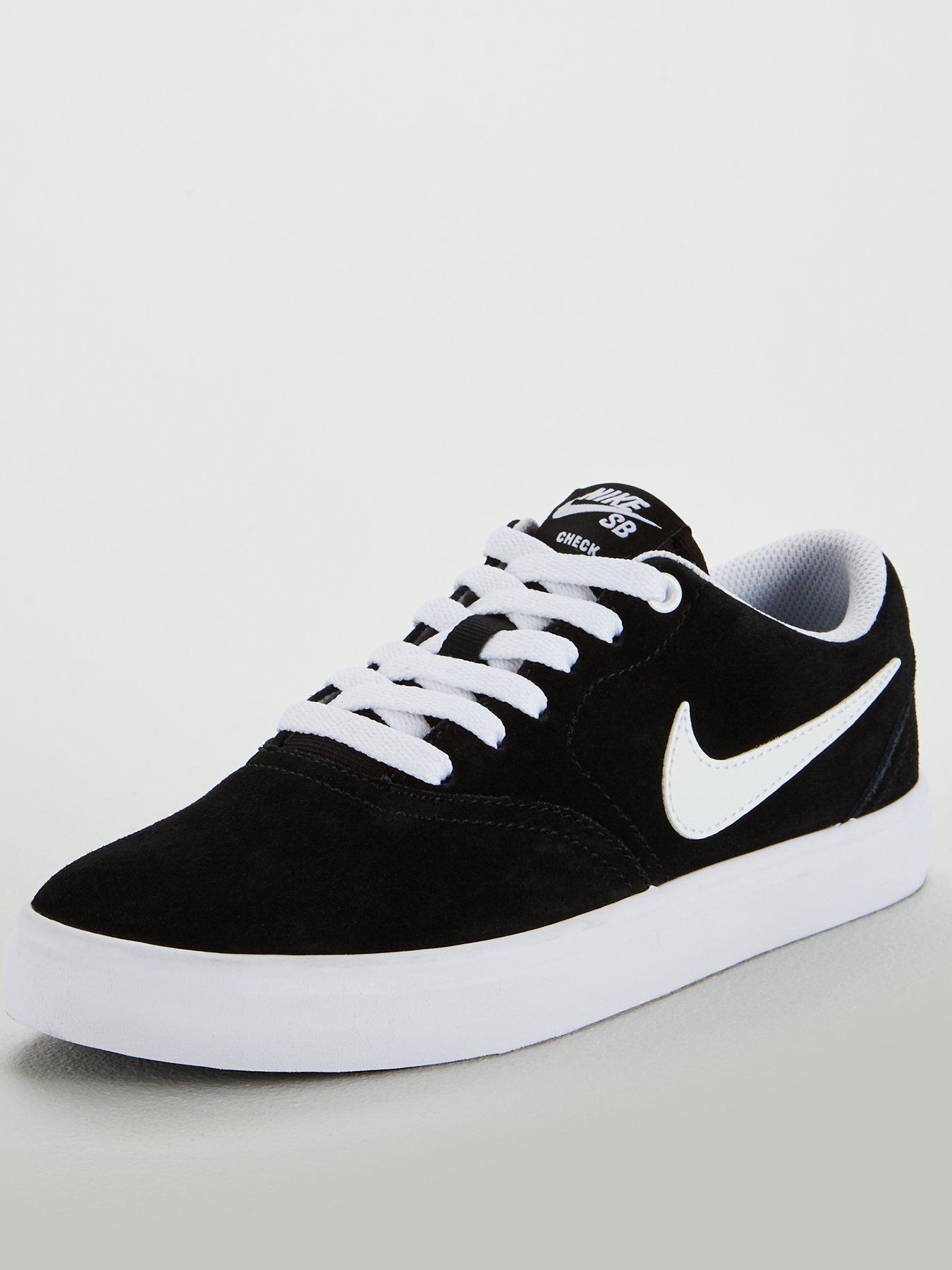 black and white nike sb