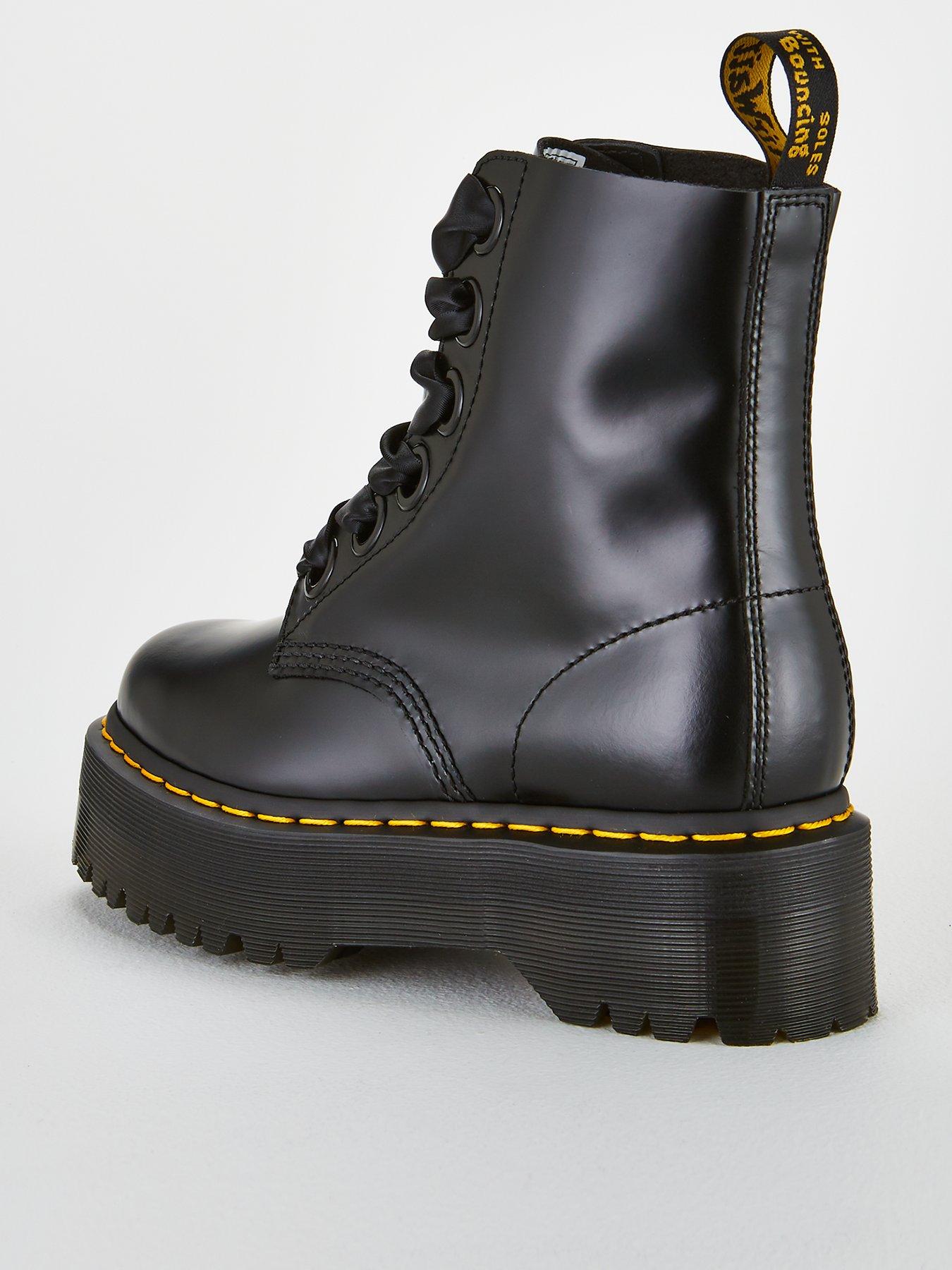 dr martens 1470 smooth