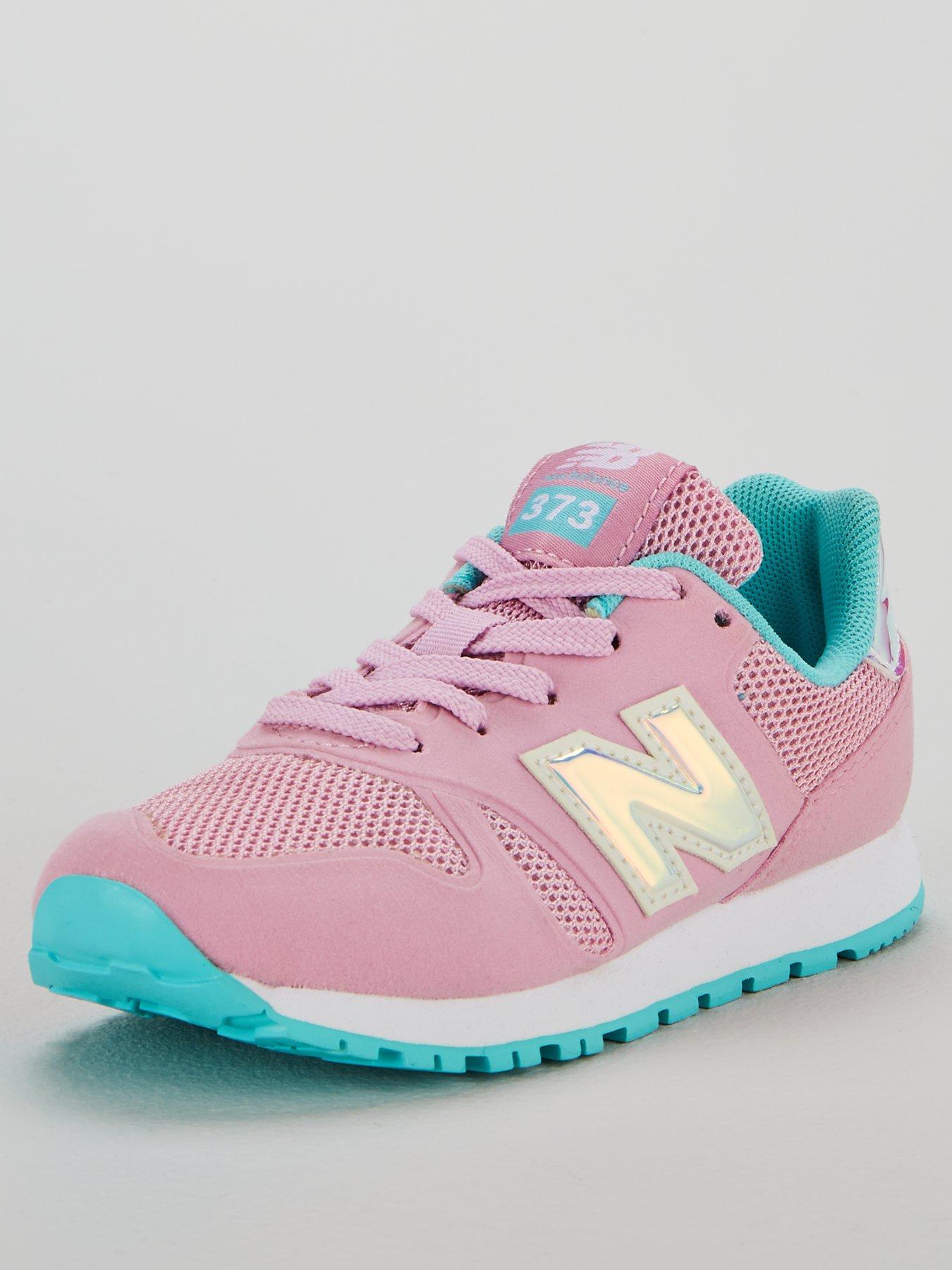 new balance junior trainers