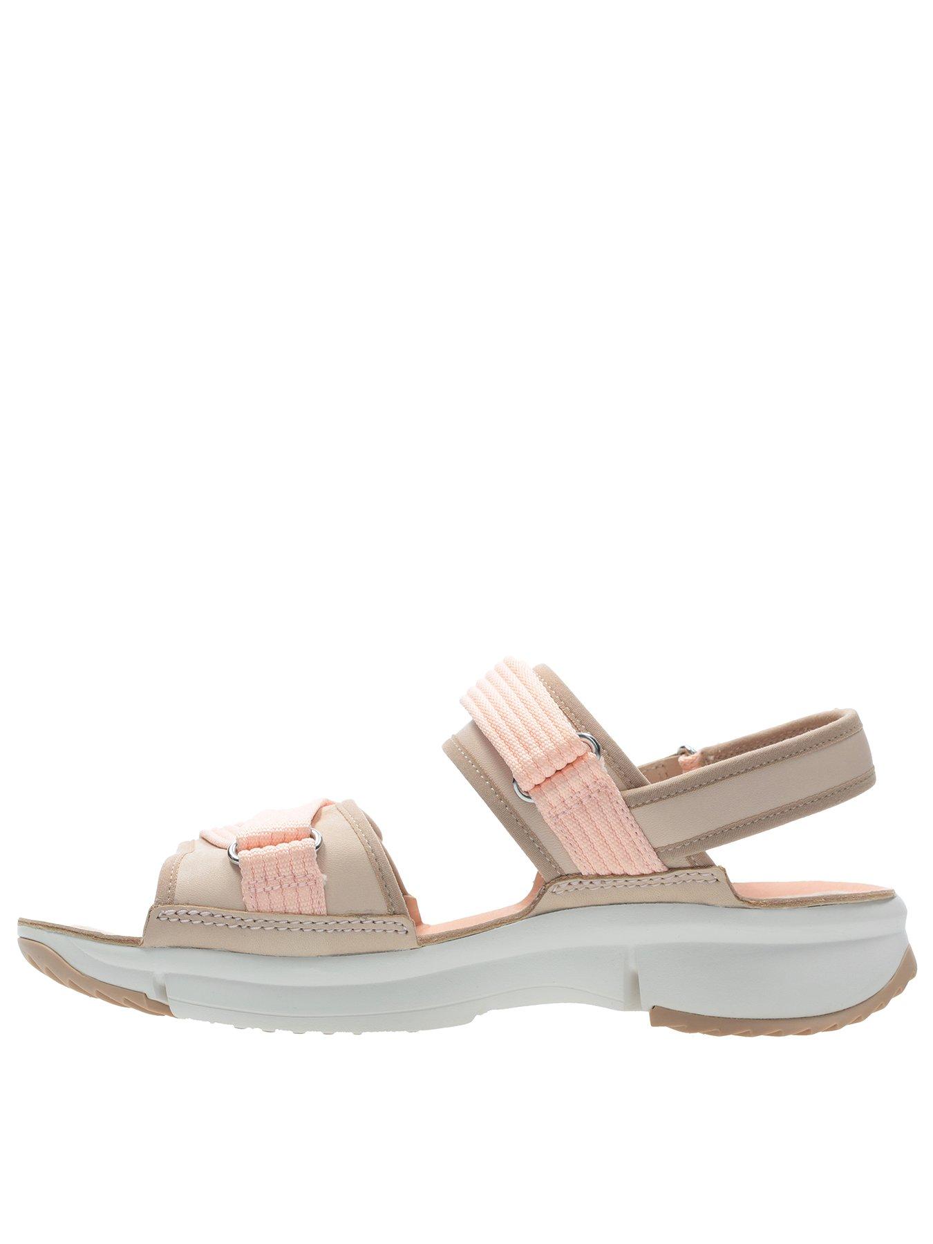 clarks tri walk sandals