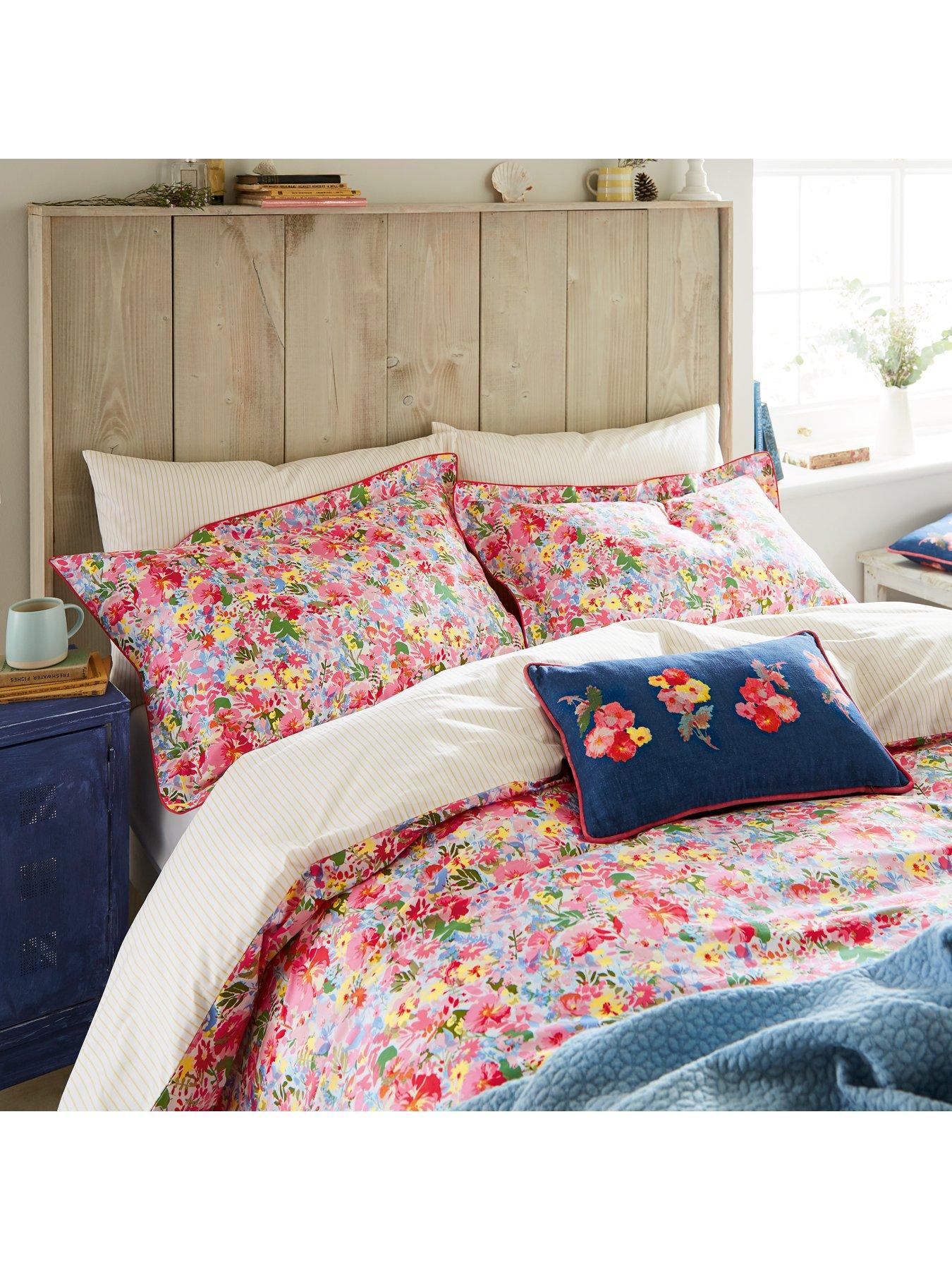 Joules Hollyhock Meadow 100 Cotton Duvet Cover
