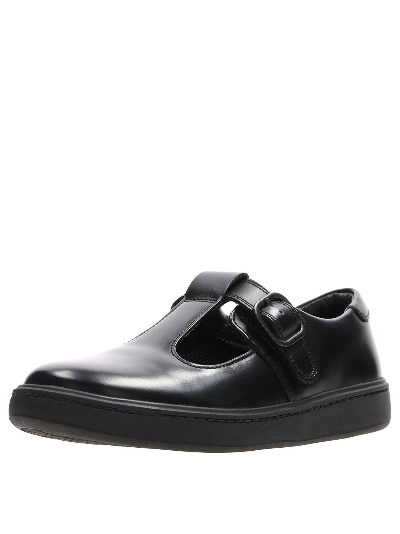 clarks childrens black shoes