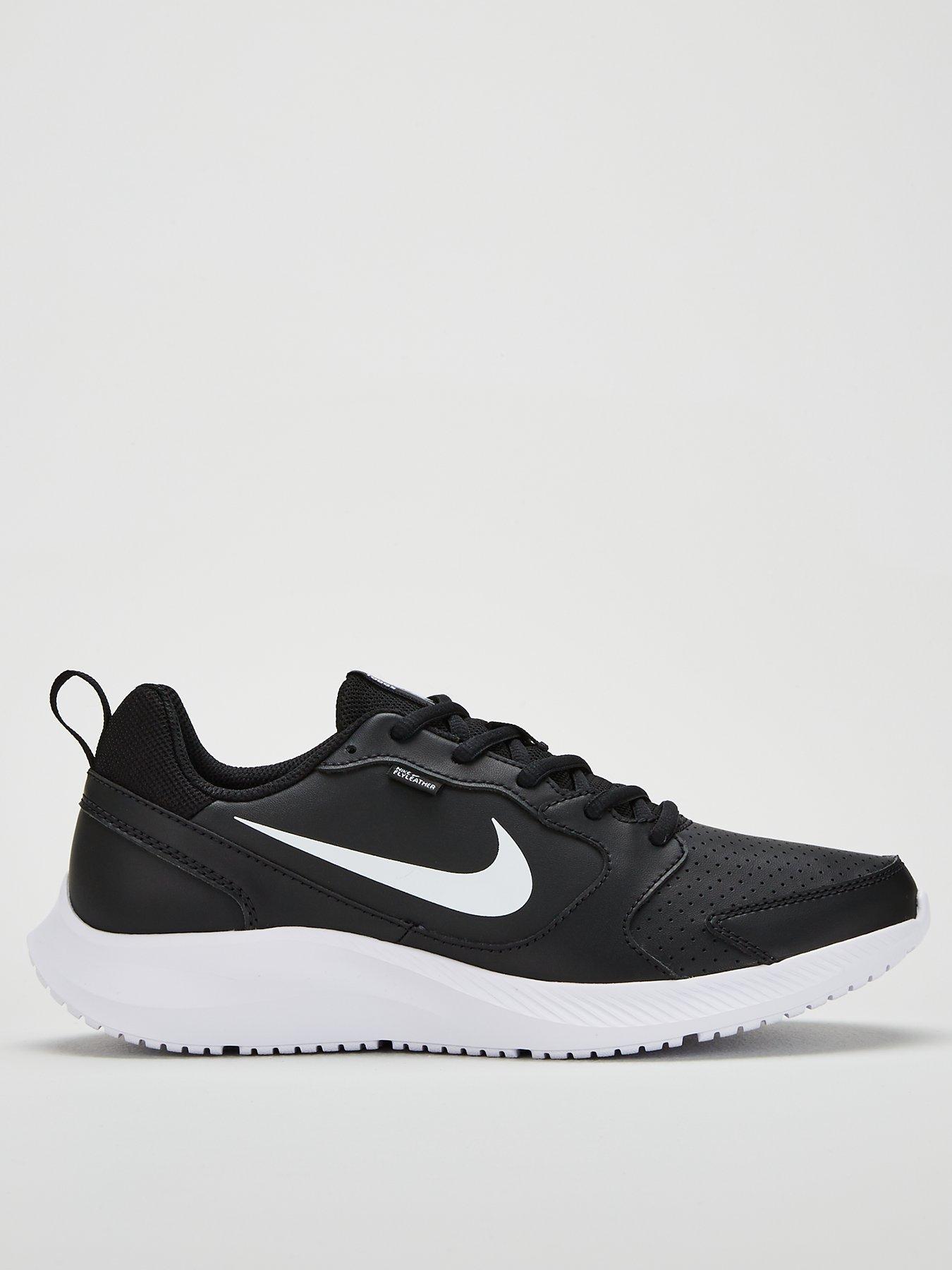 nike todos mens trainers