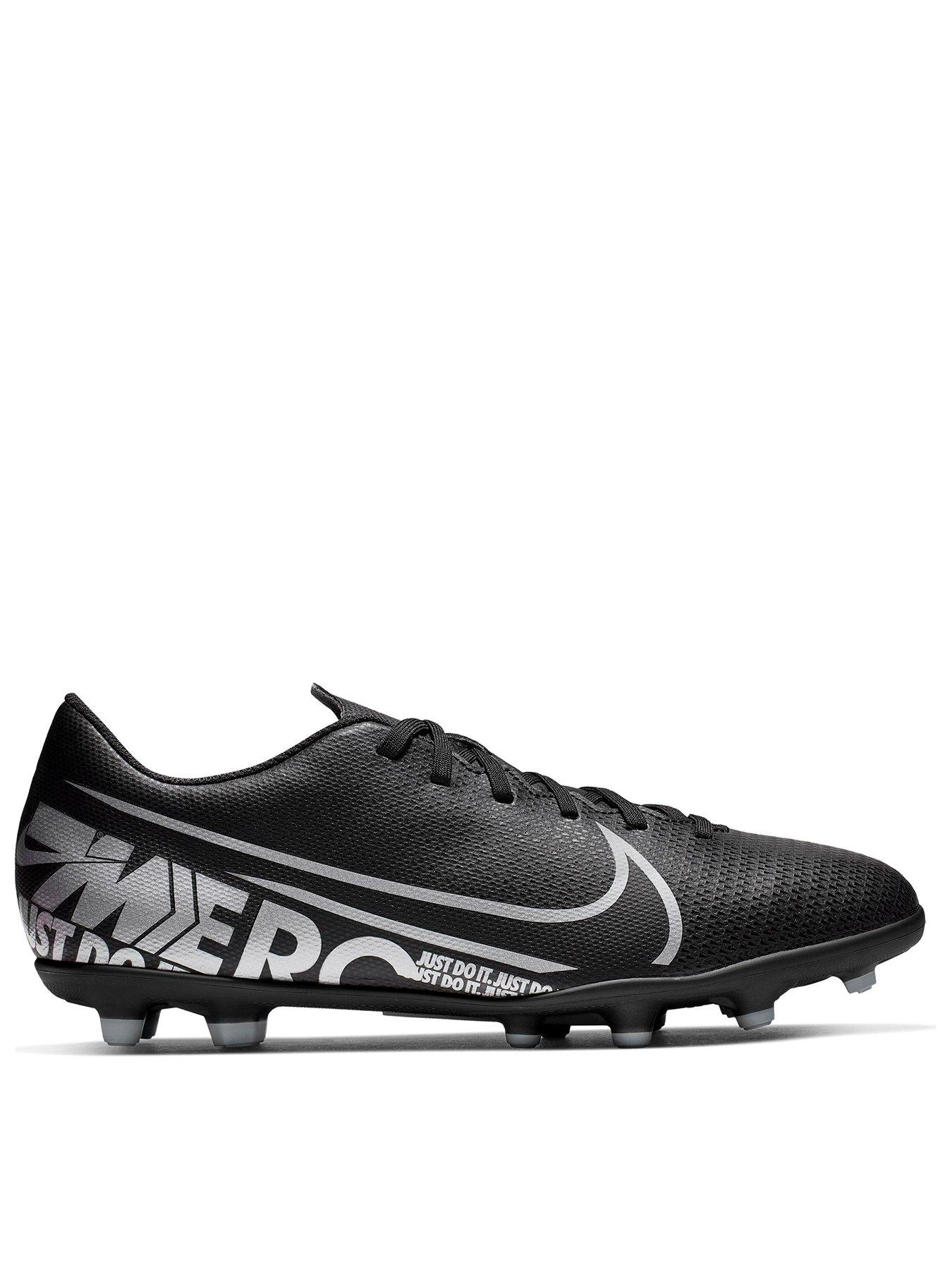black nike vapour football boots