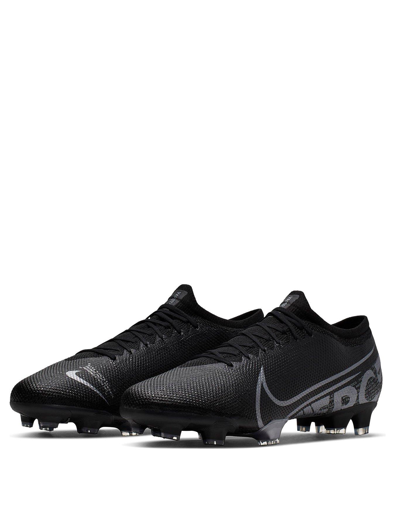 Nike Men's 'Mercurial Vapor 13 Academy Fg Mg Football Boots