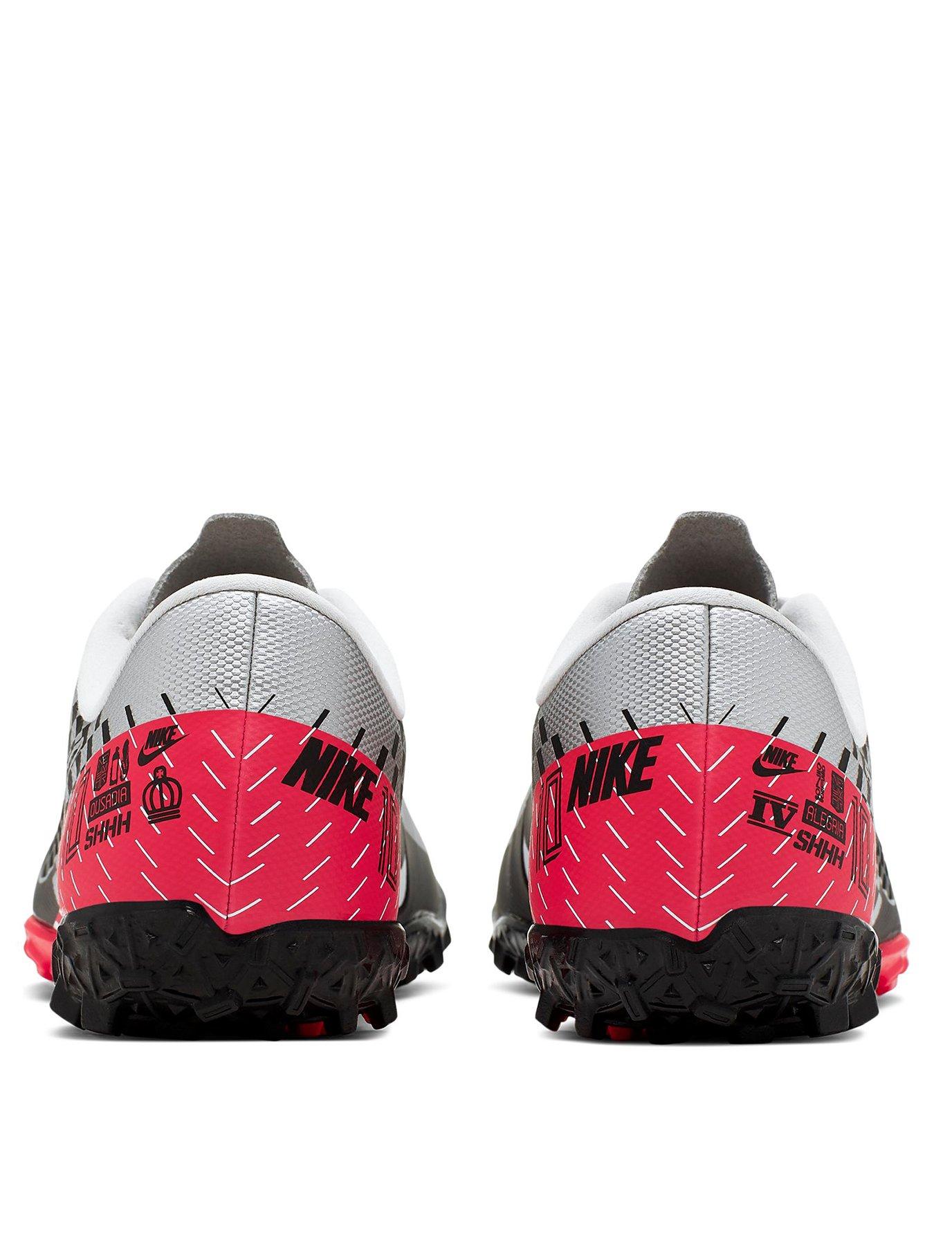 black astro trainers junior