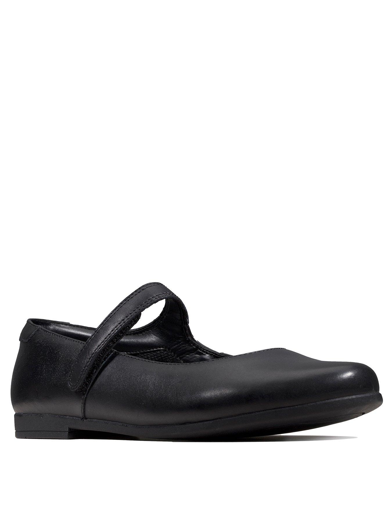 clarks mary jane school shoes