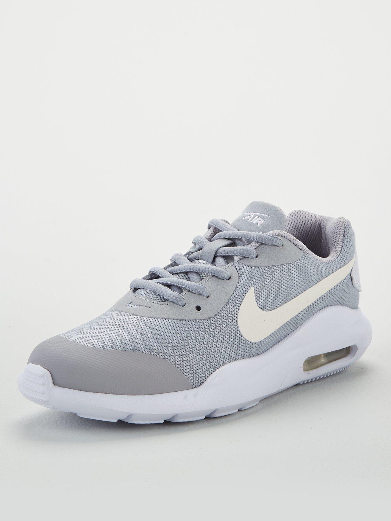 nike grey trainers