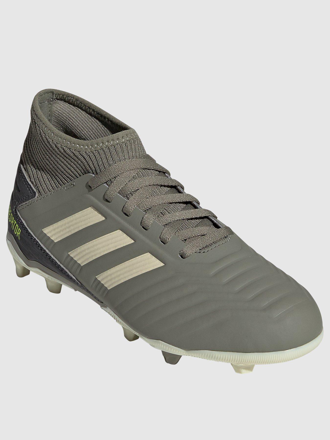 junior size 10 football boots