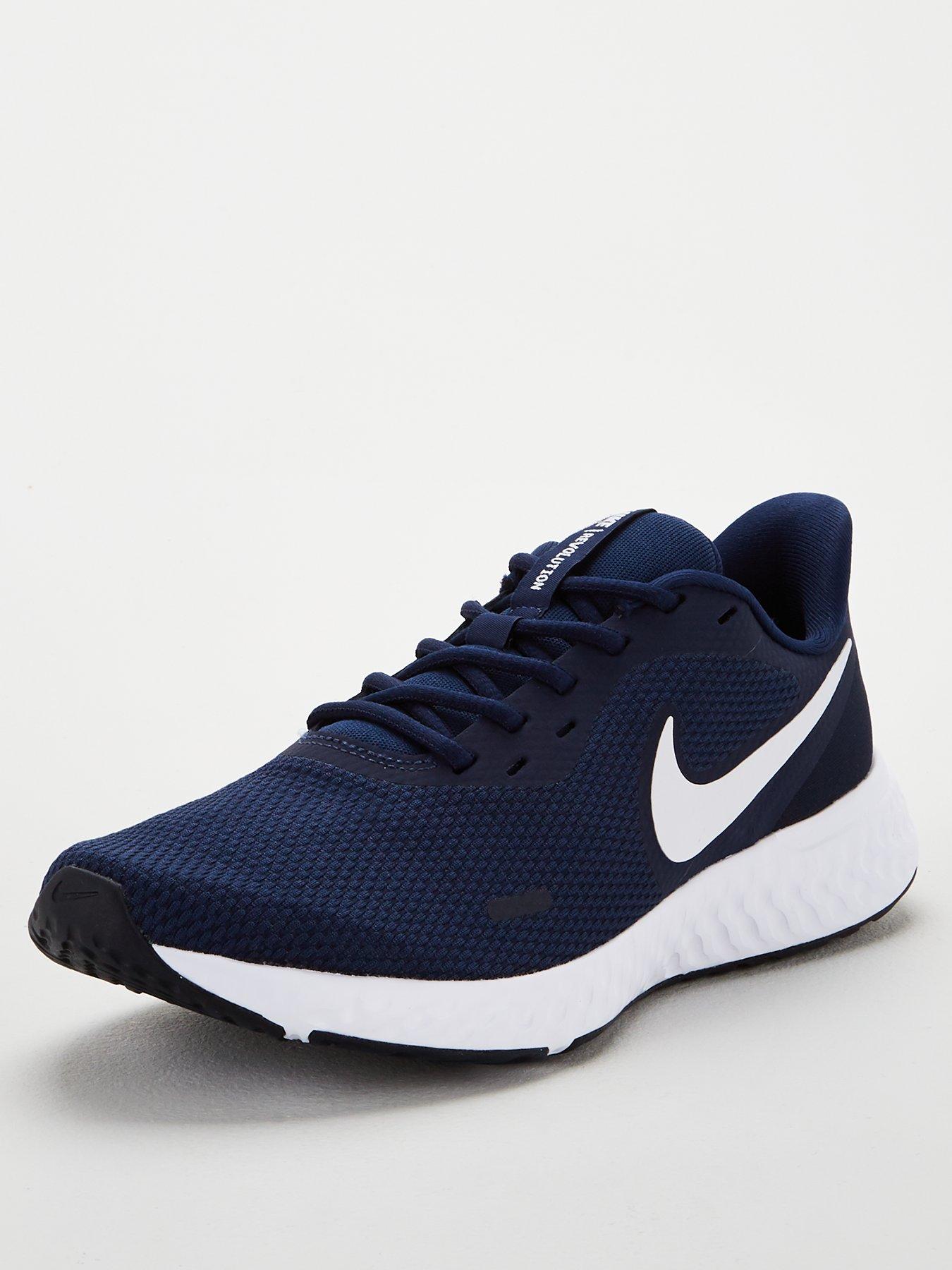 nike revolution sn00