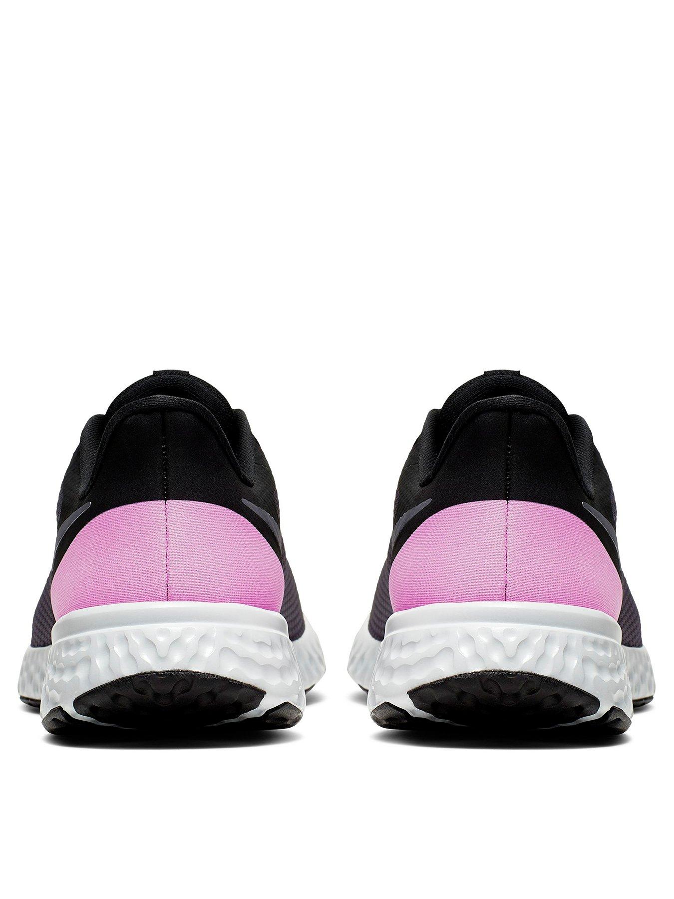 nike revolution black