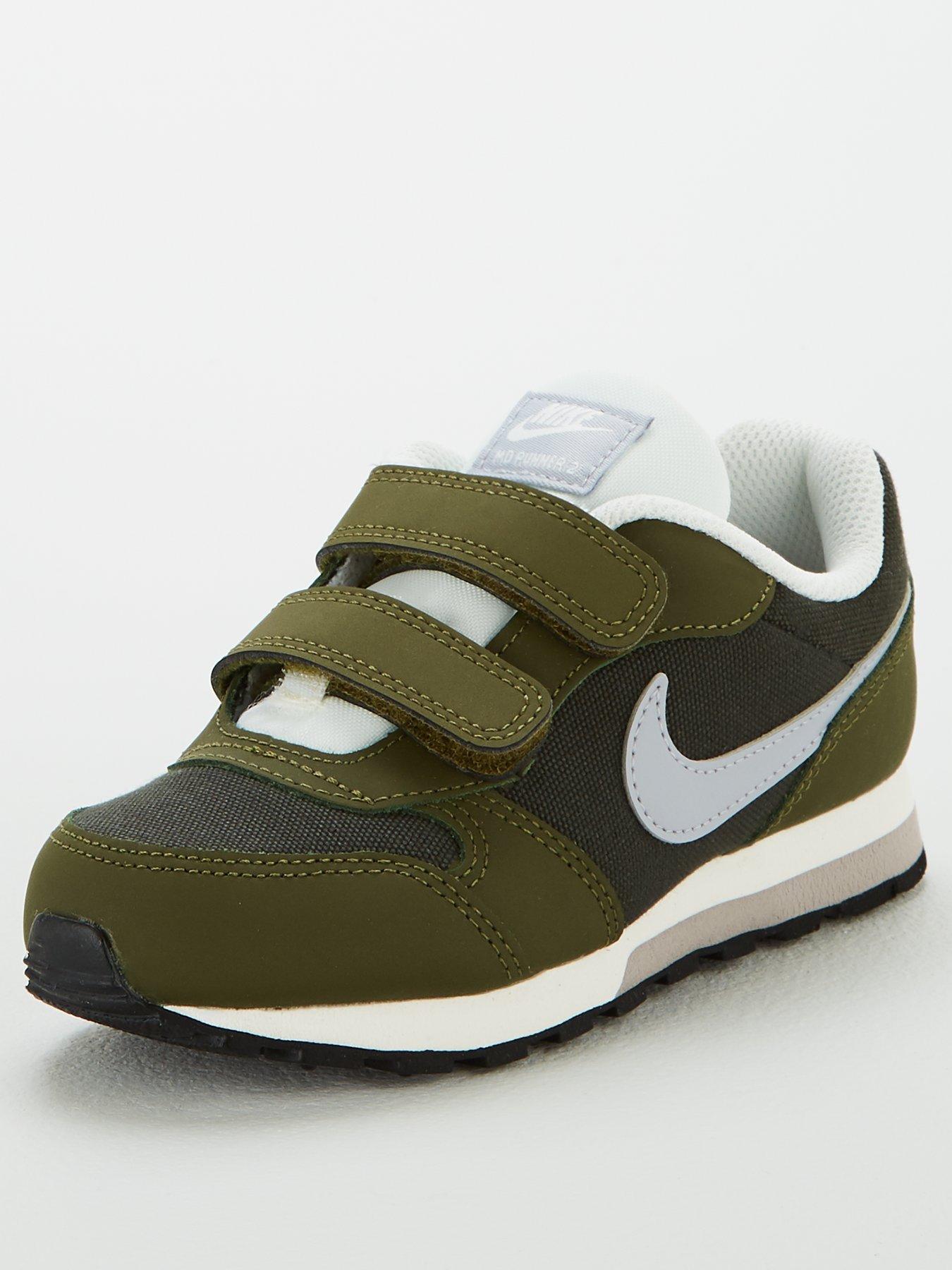 nike md runner 2 khaki