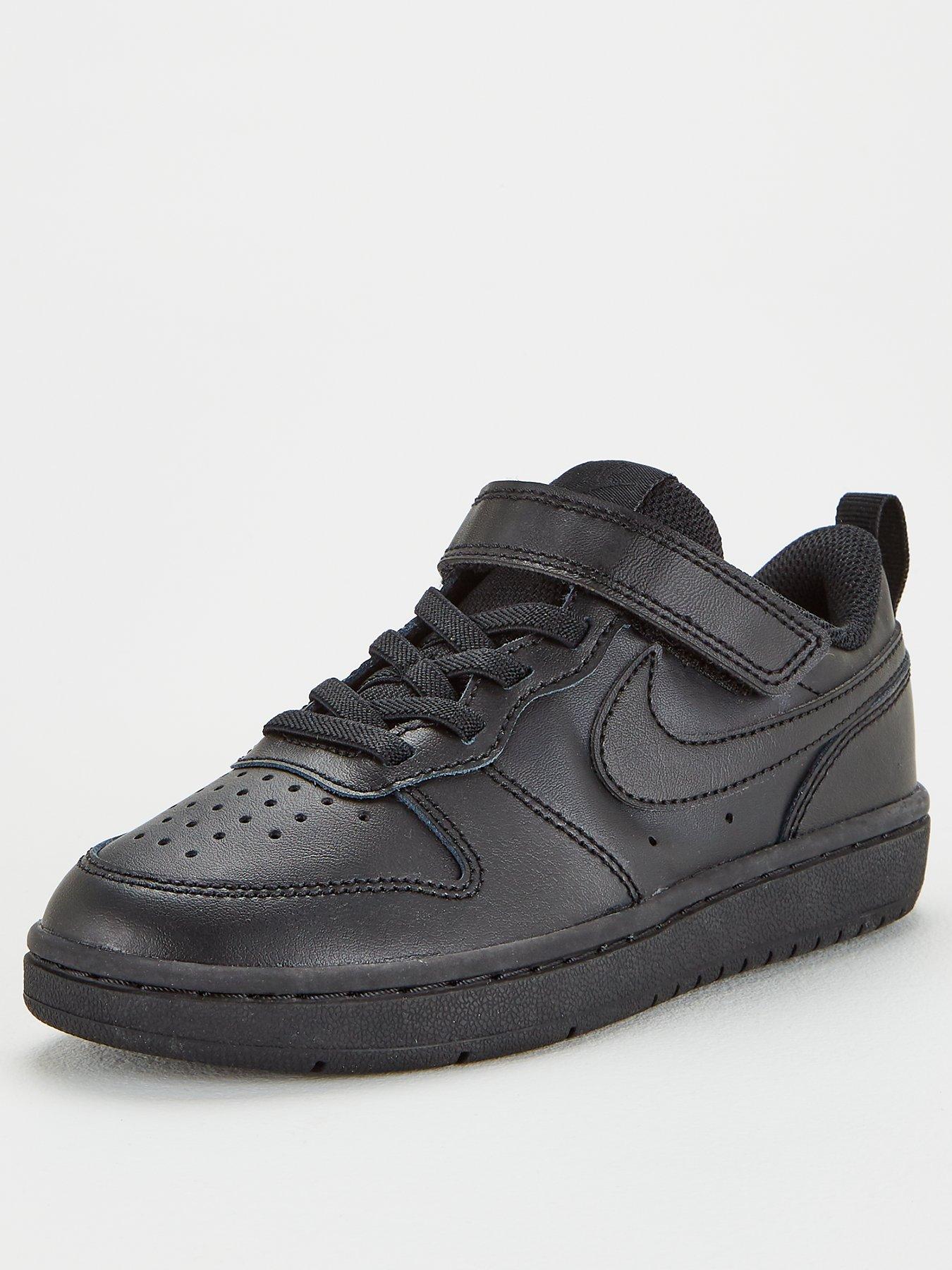 nike trainers kids size 2