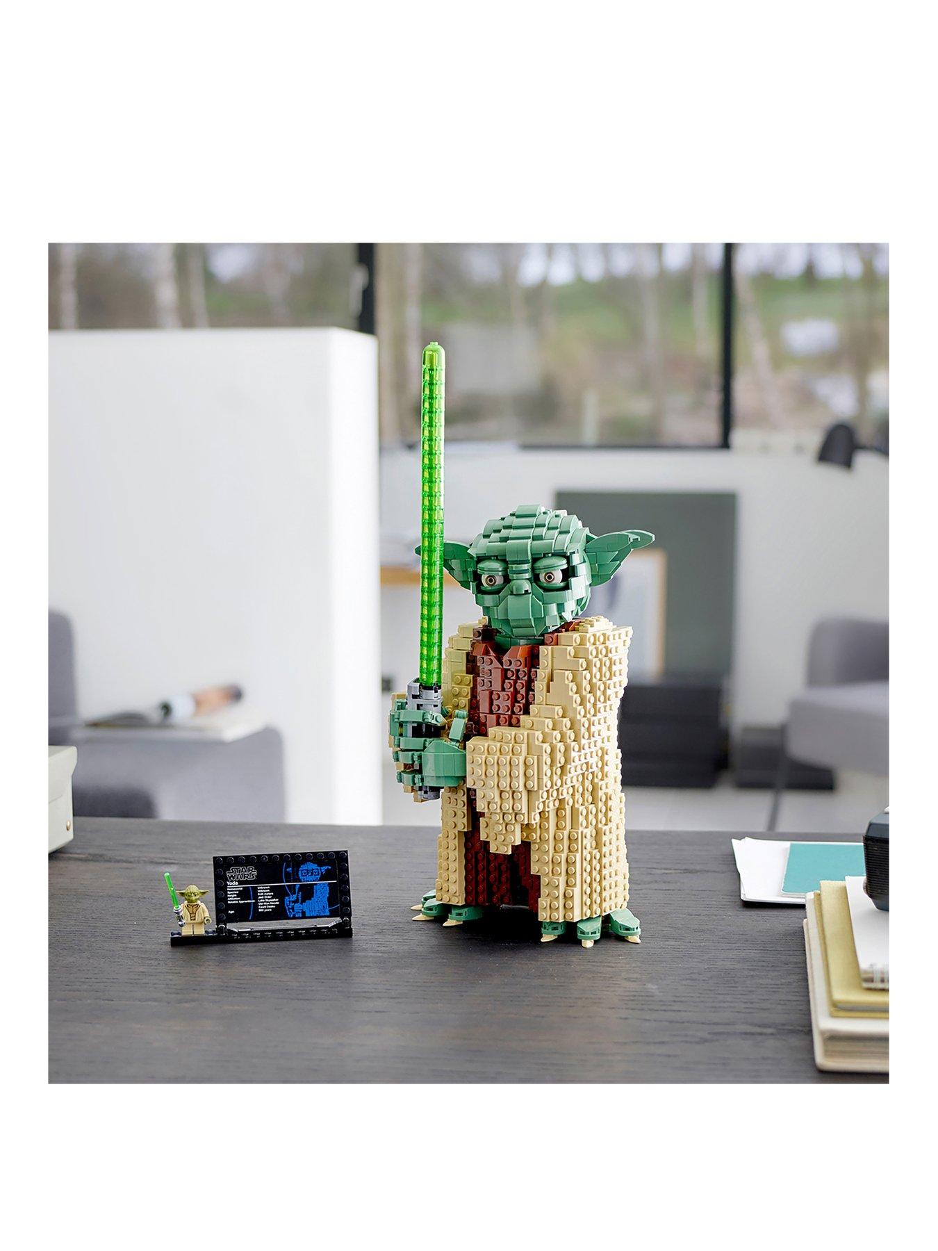 yoda minifigure