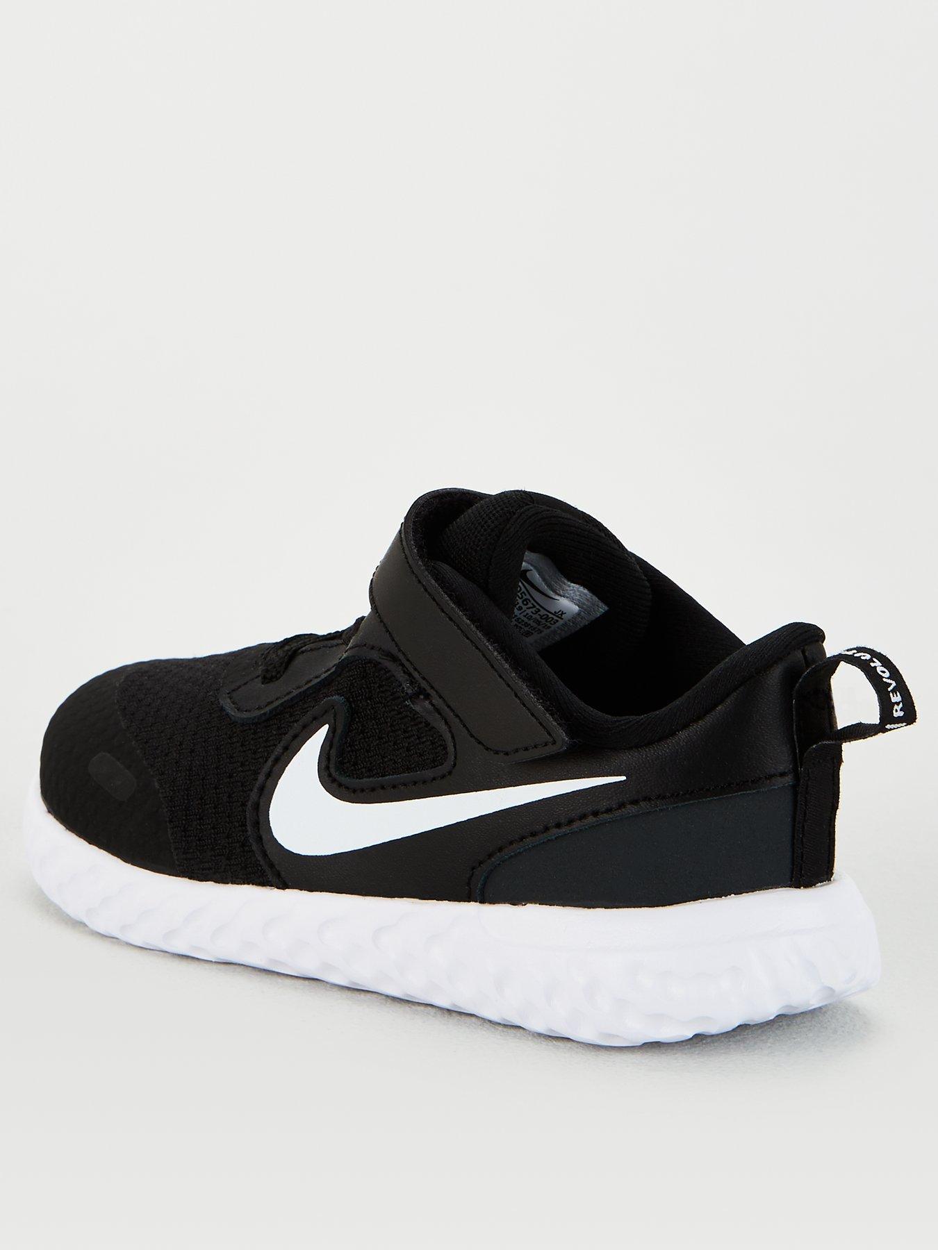 infant trainers size 5