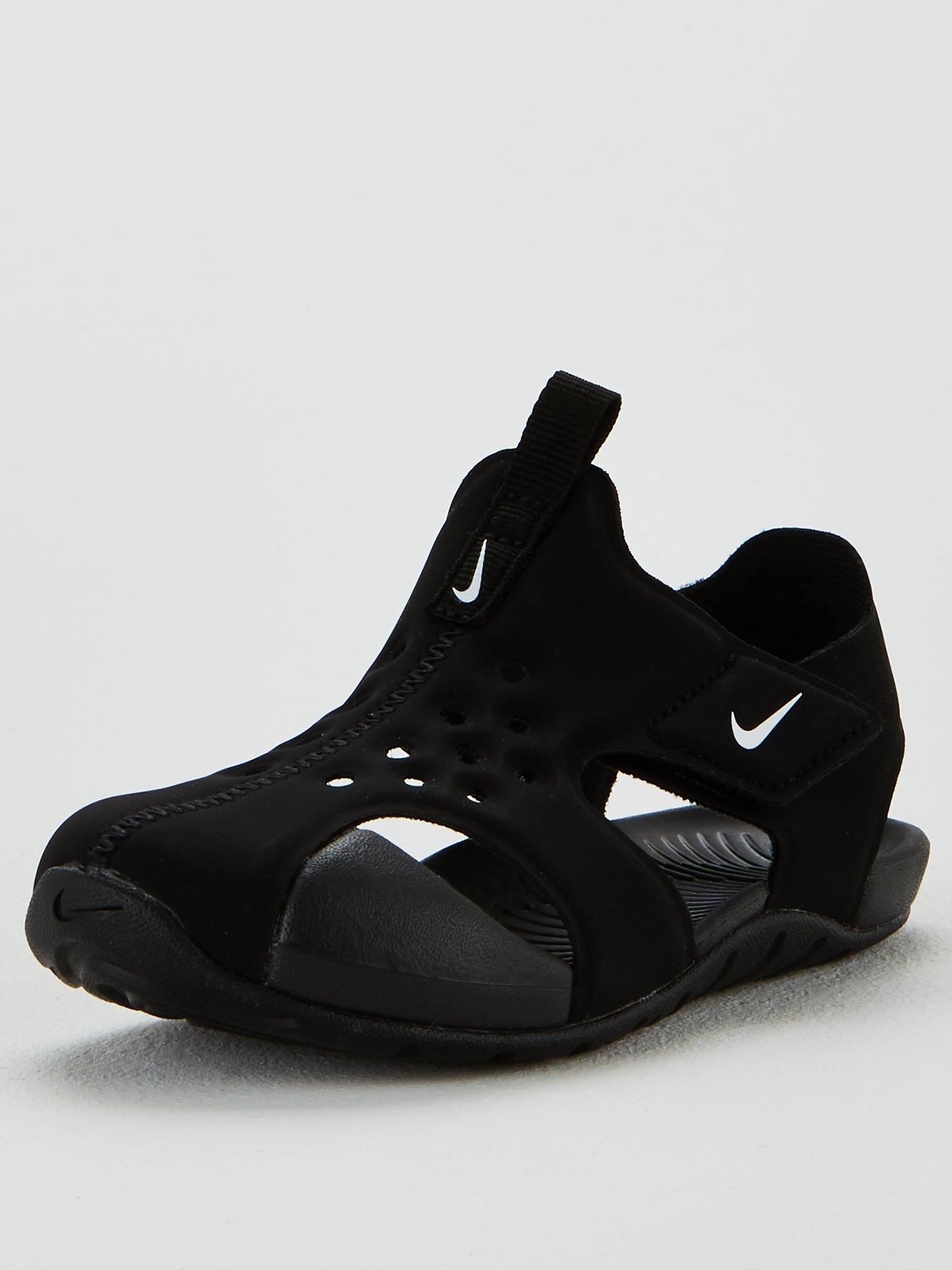 infant nike sandals size 2