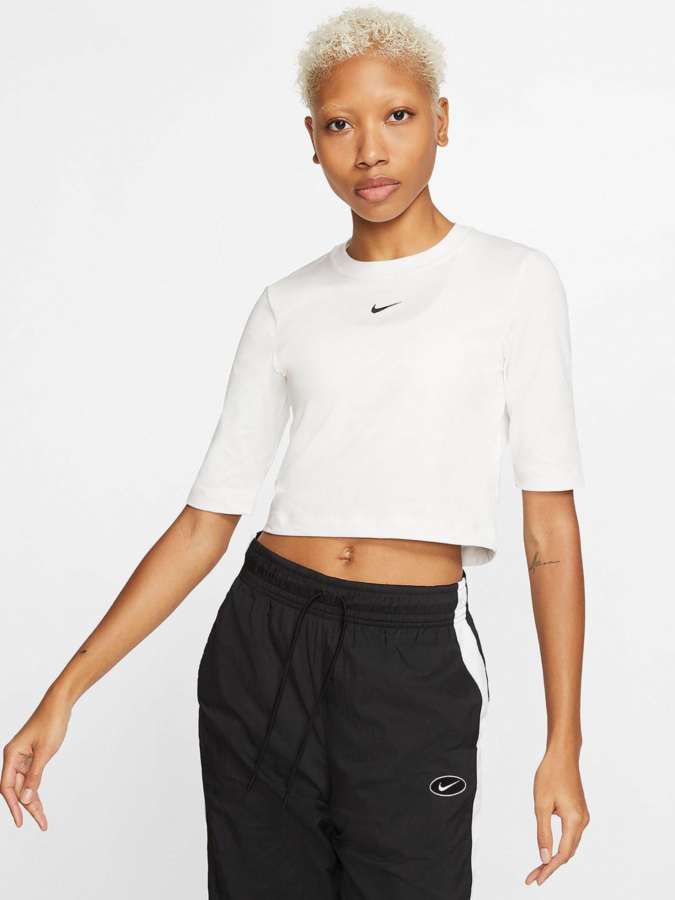 nike nsw crop top