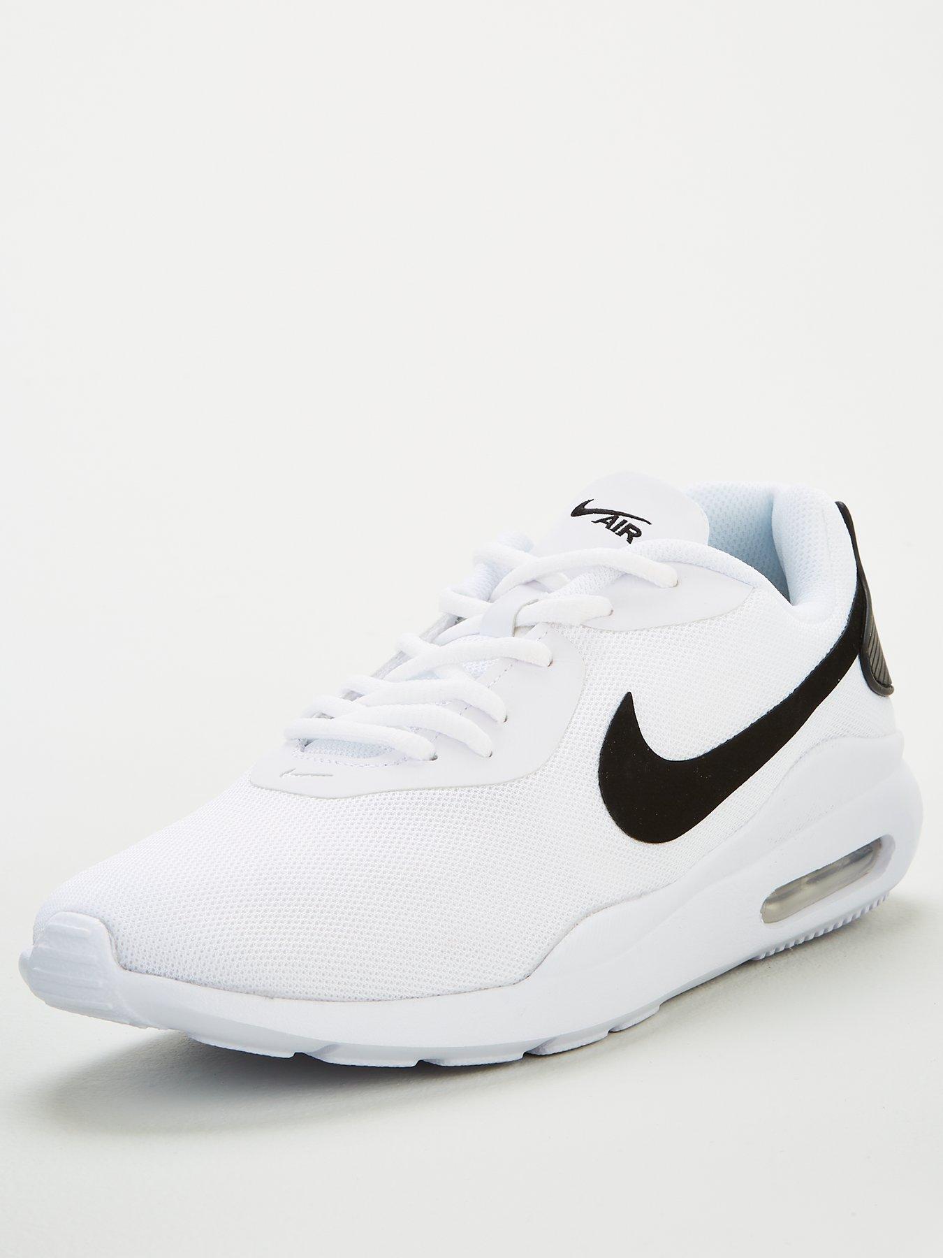 black nike air max oketo