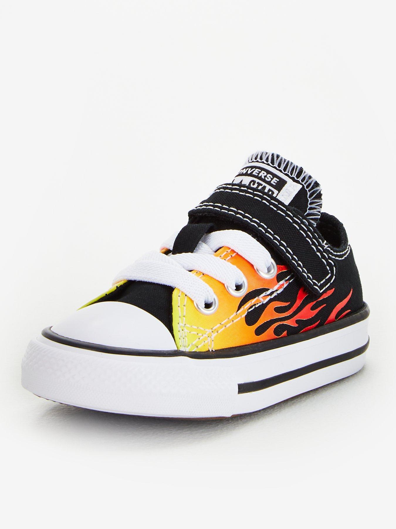 BOYS BLACK TRAINER SHOE WITH LIGHTS AND BEN 10 ALIEN FORCE DESIGN SIZES 10,11,13