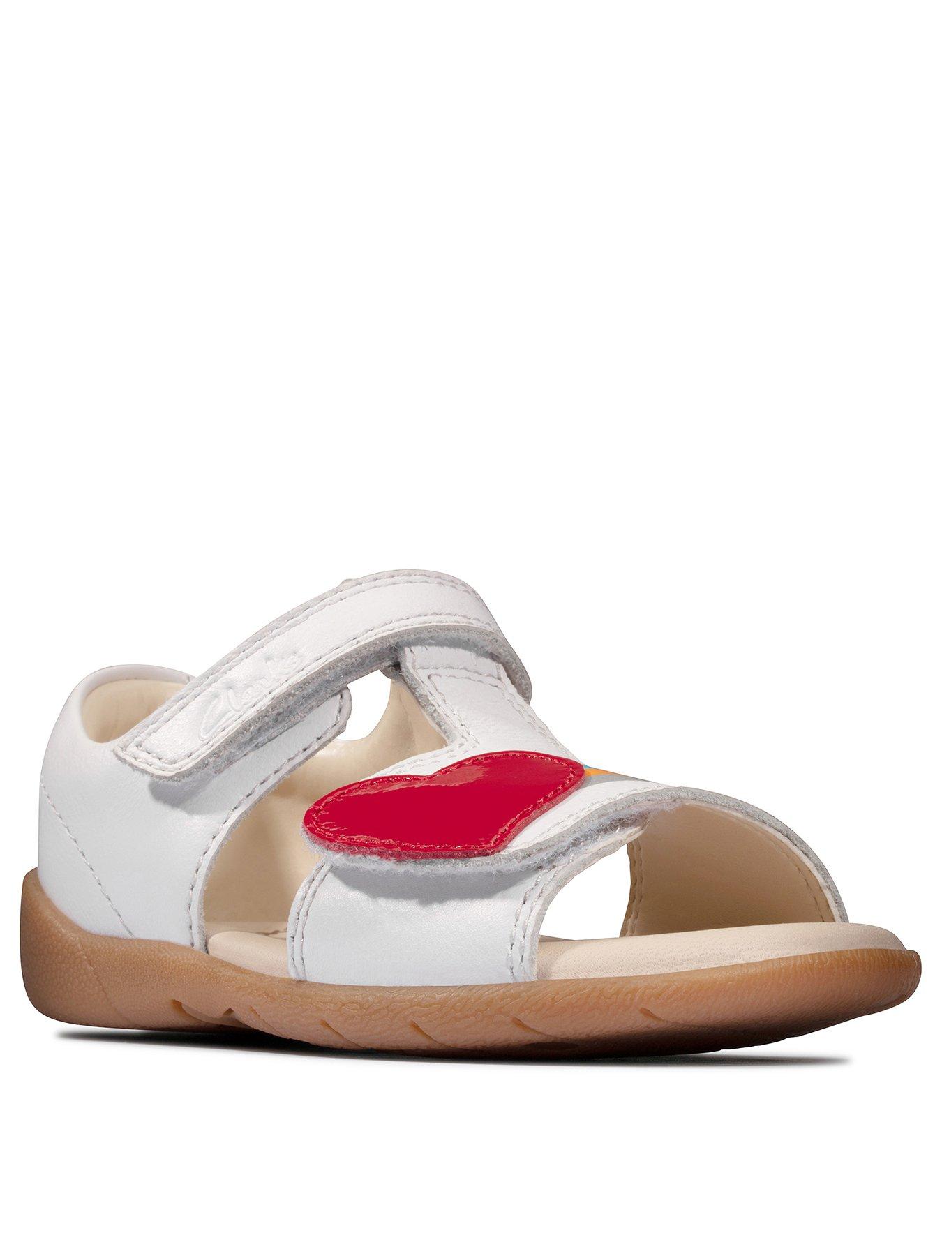 clarks sandals children