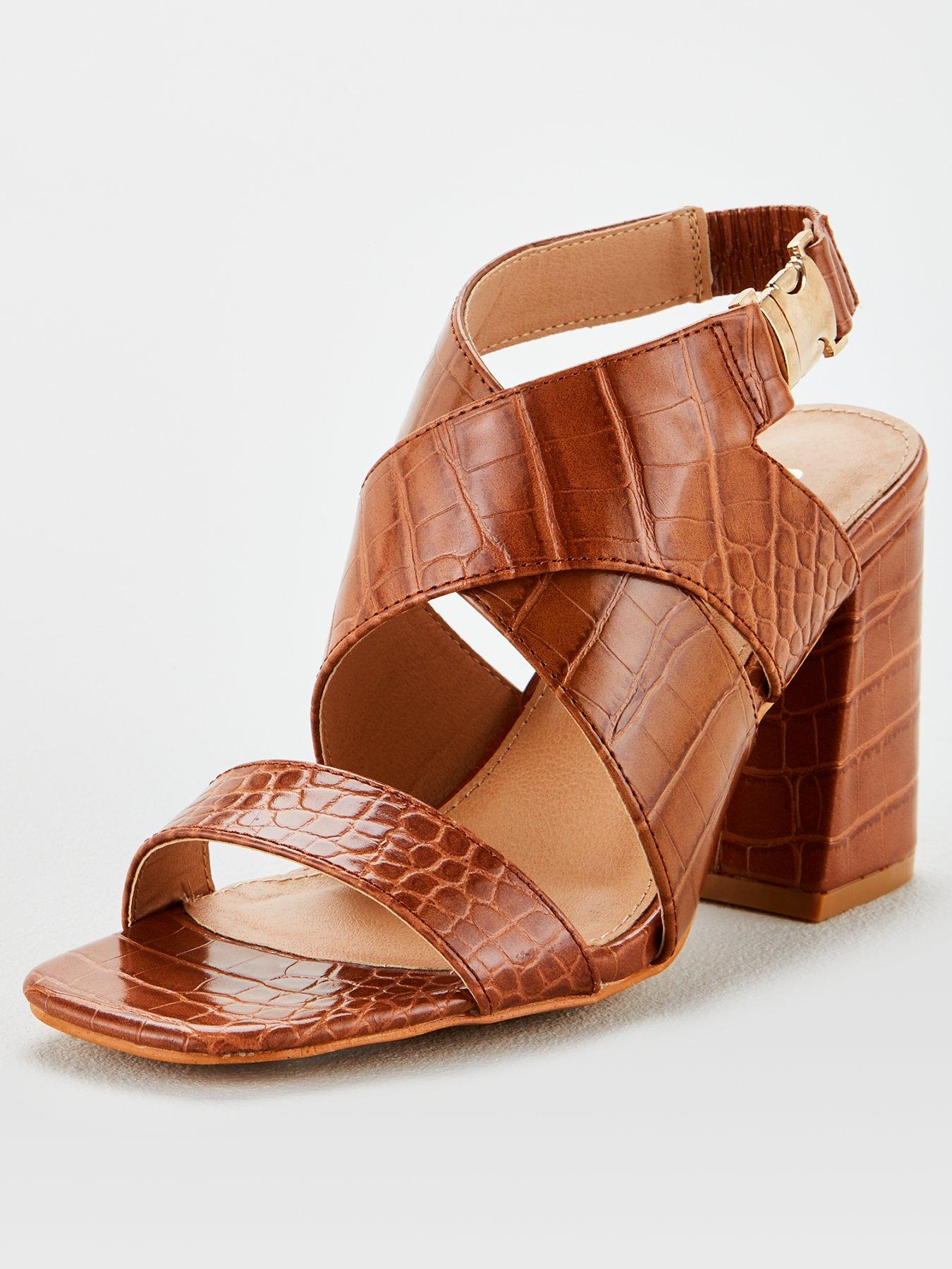 wide hiking sandals