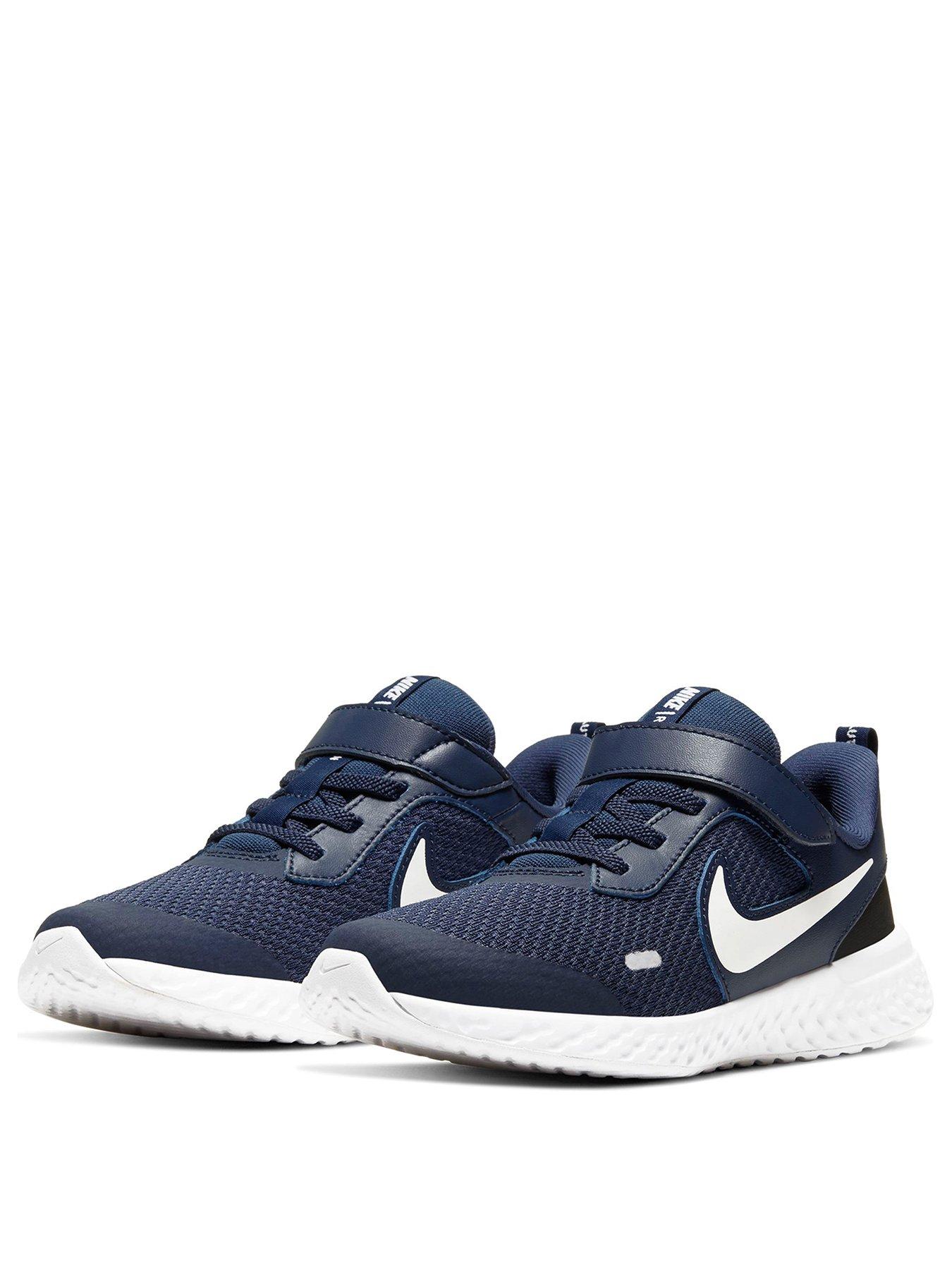 childrens white trainers