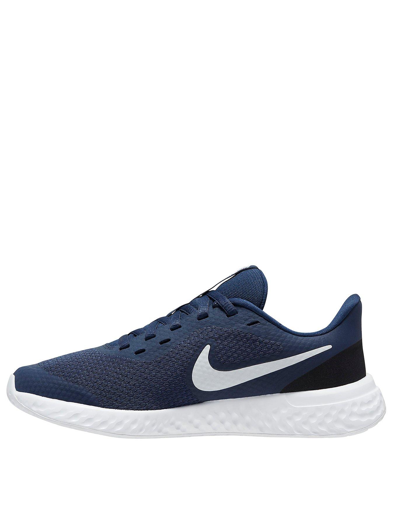 navy nike trainers