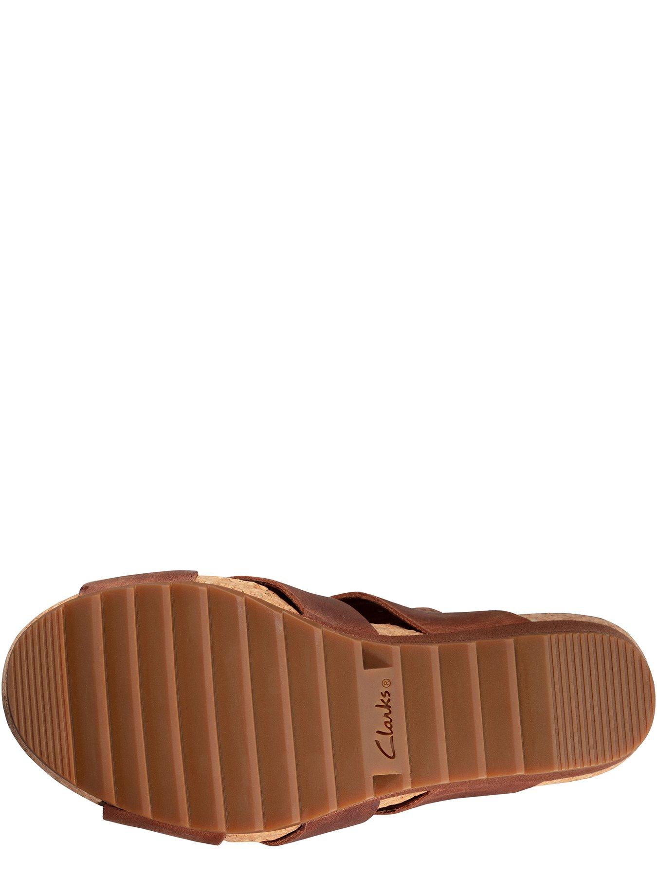 clarks flex sand wedge sandal