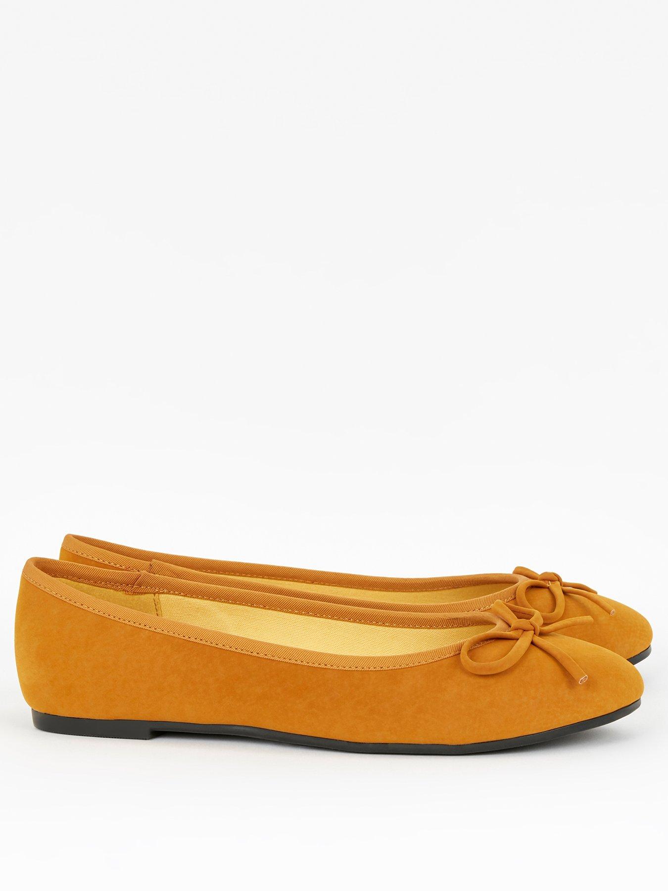 wide fit mustard shoes