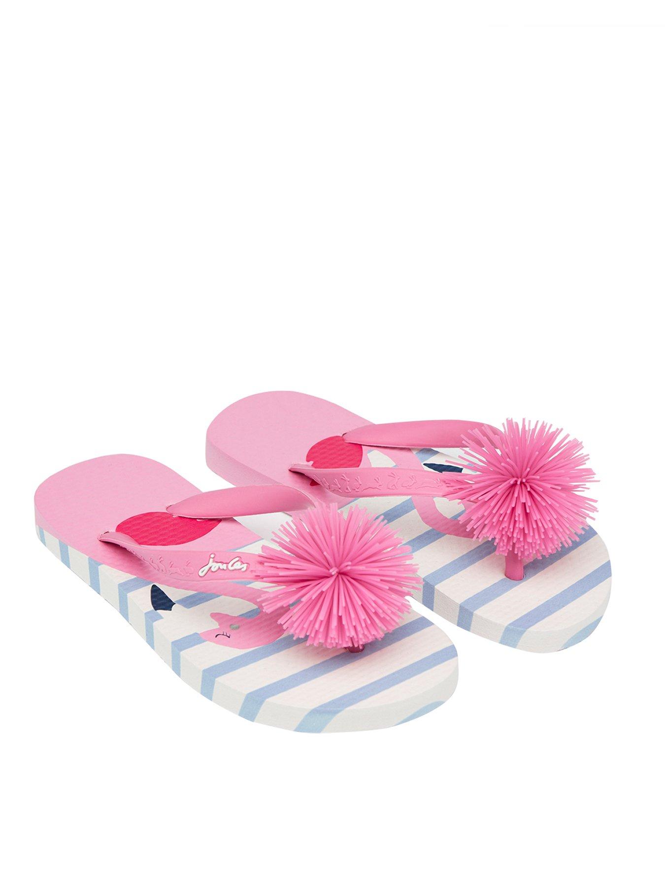 pom pom flip flops