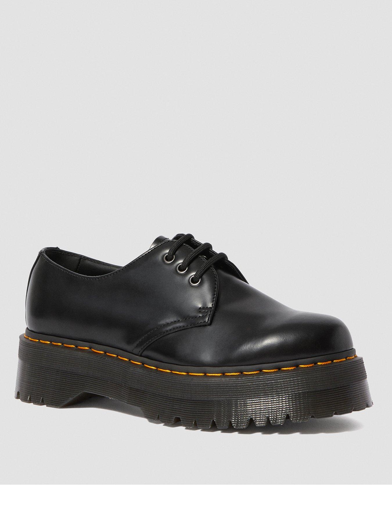 dr martens 146 pascal embossed