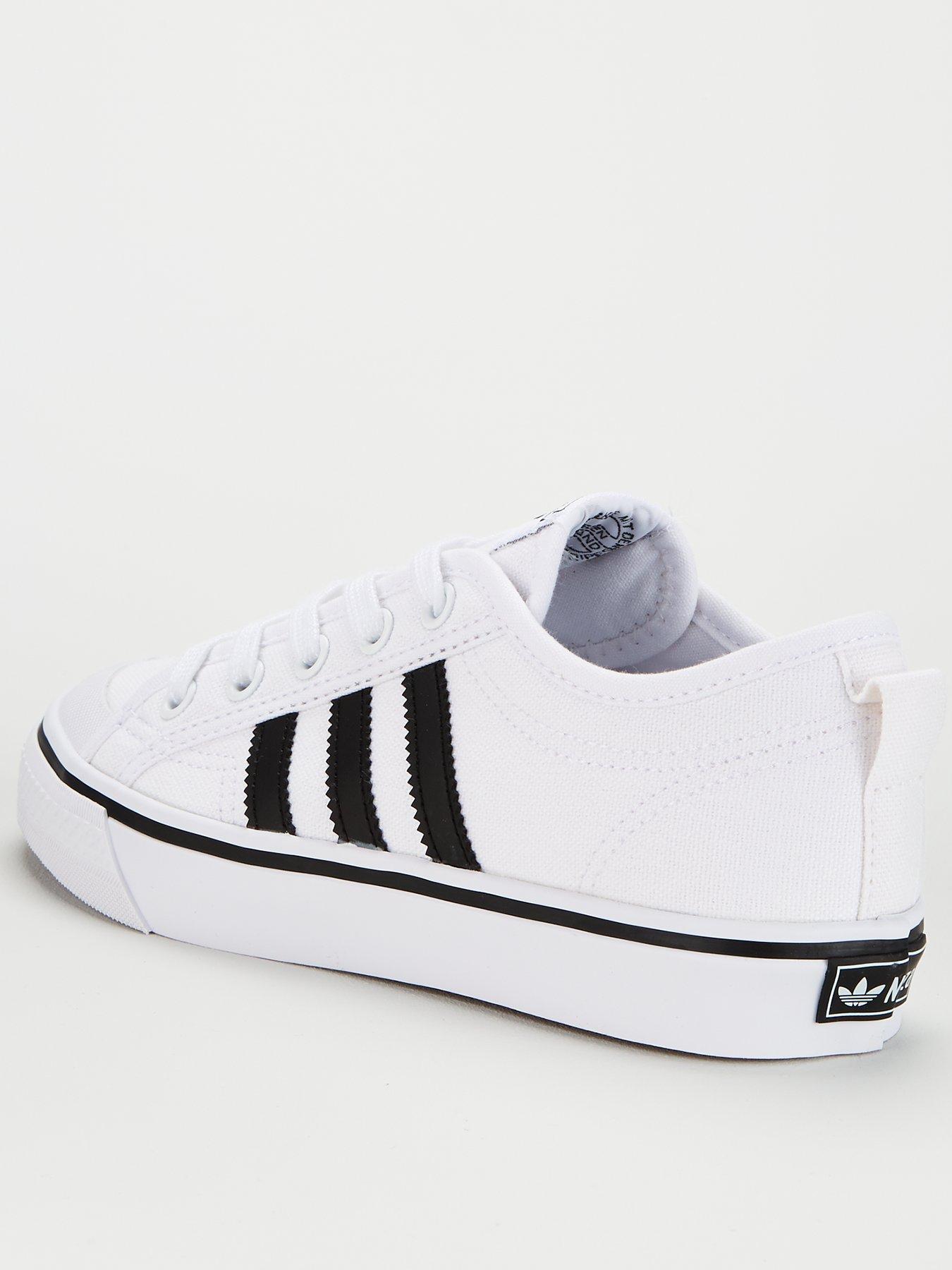 white adidas nizza junior