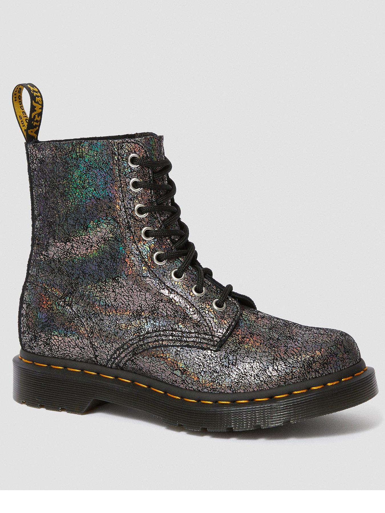 1460 pascal 8 eye boot
