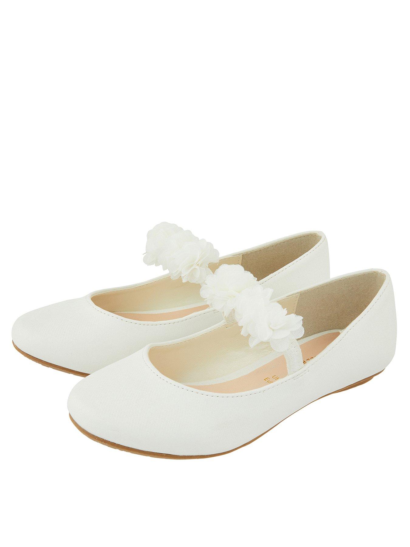 girls cream ballet shoes