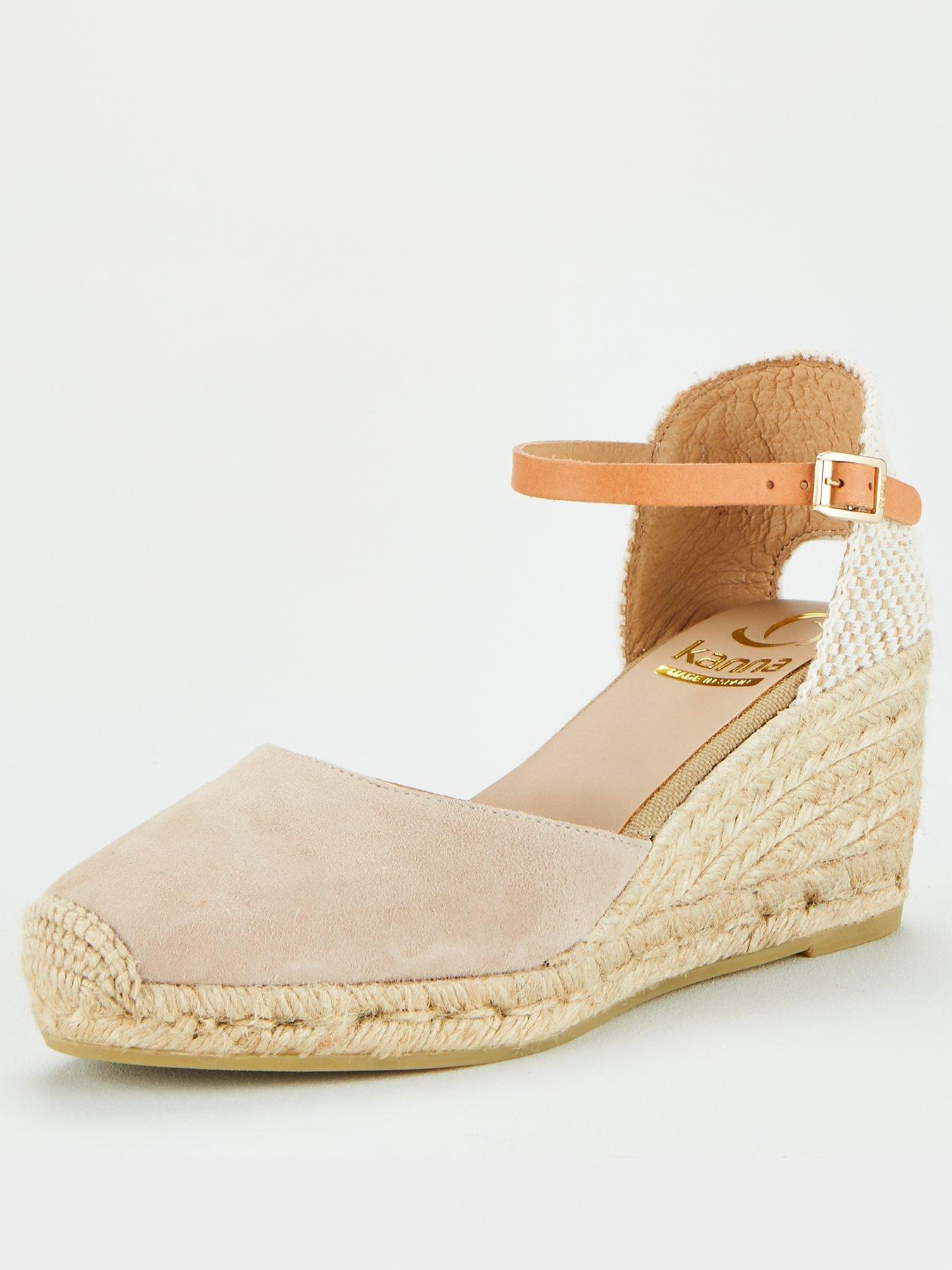 DESIRE-71-52 WOMEN EMBROIDERED VELVET SLIP ON FOREVER FOOTWEAR TAUPE