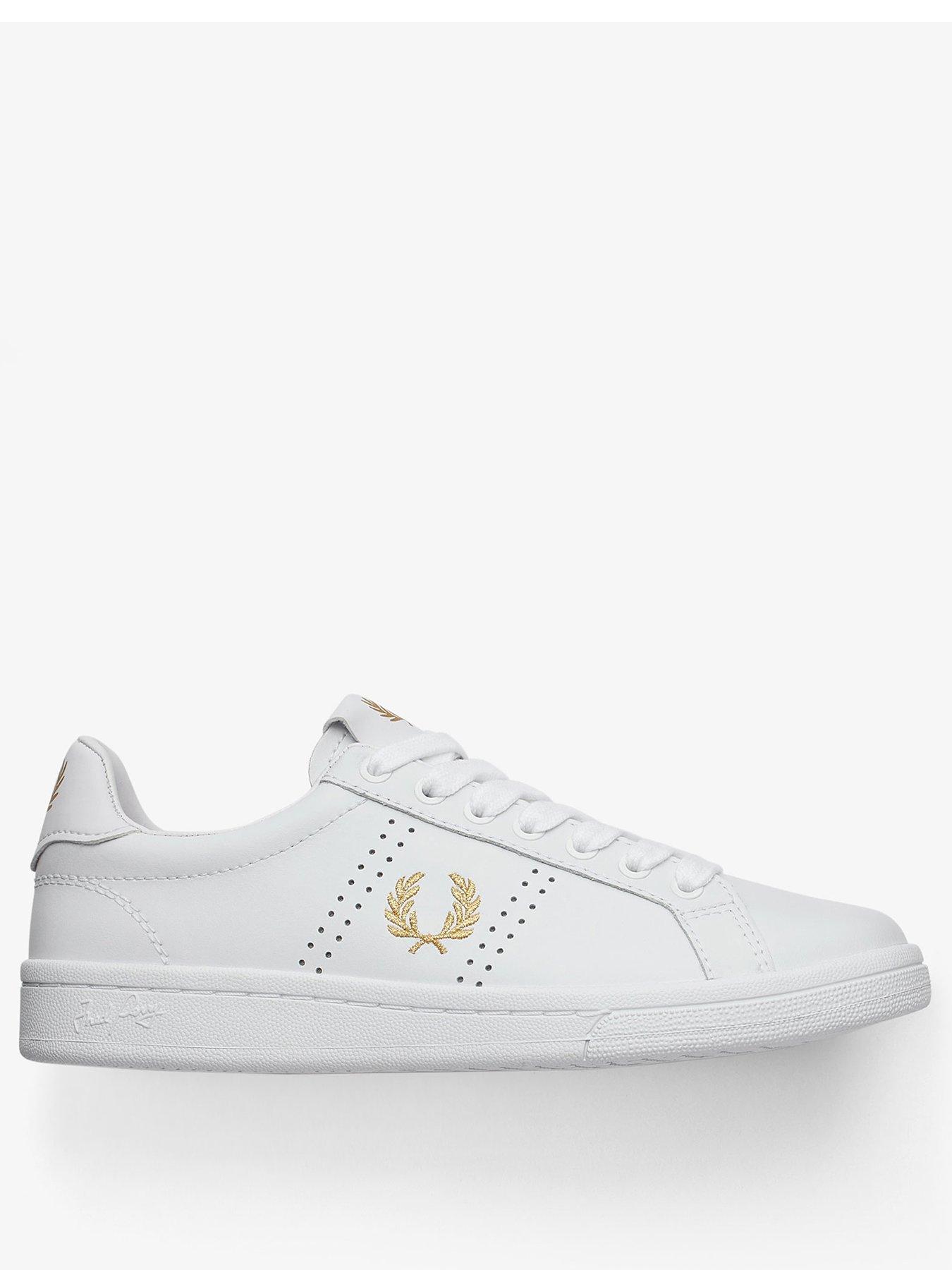 fred perry white pumps