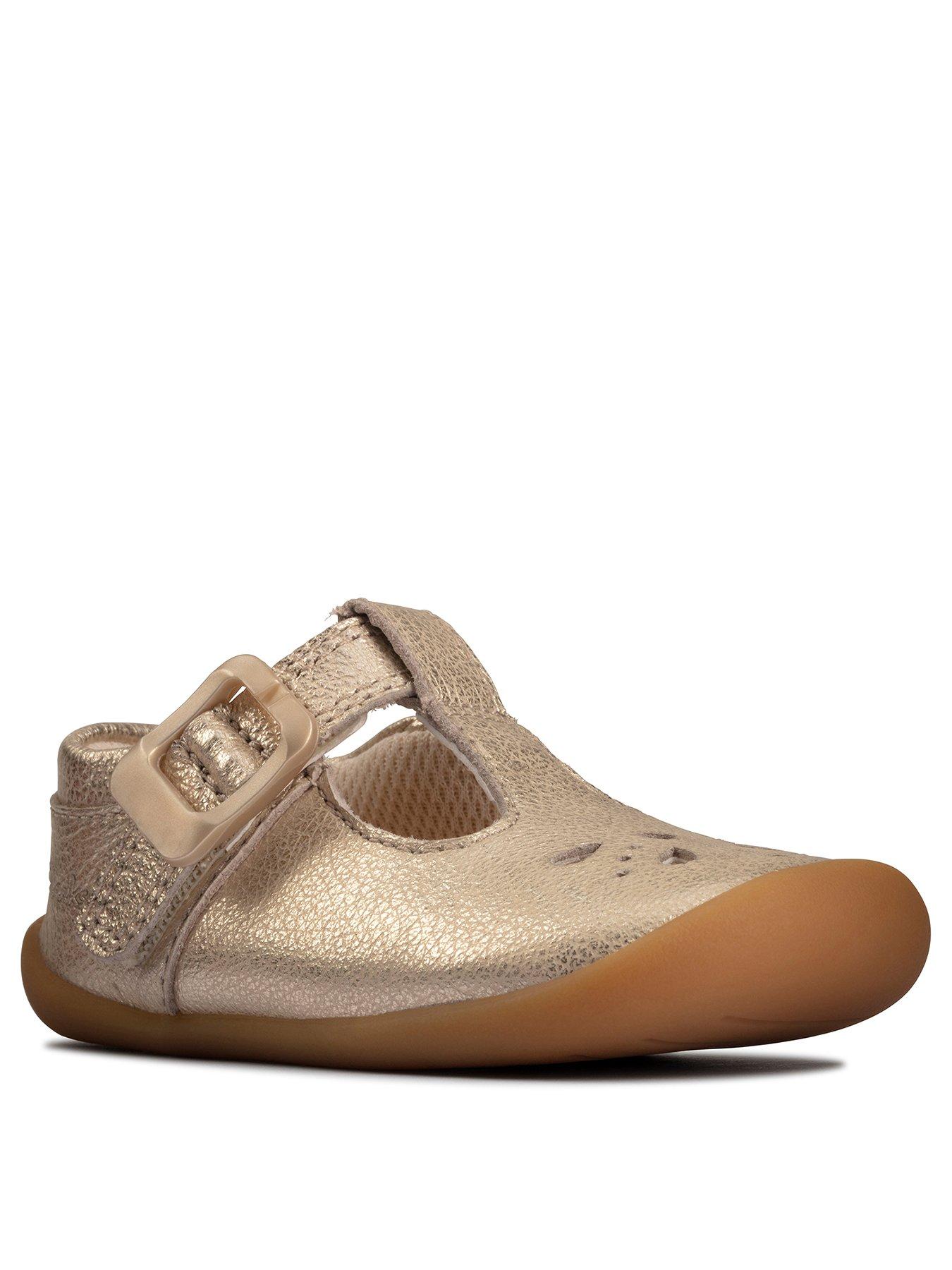 clarks sandals kids gold