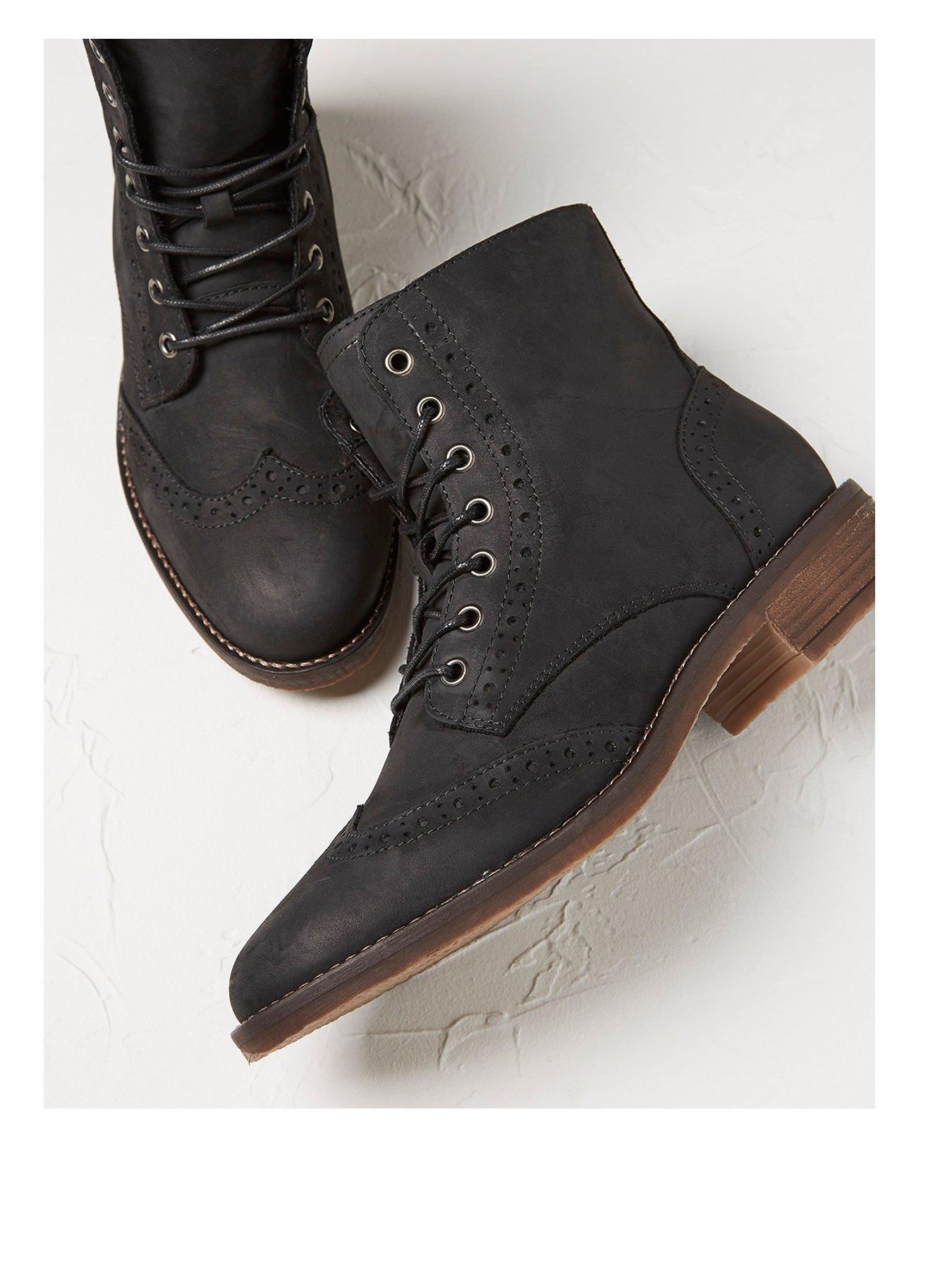 fat face gift set boots
