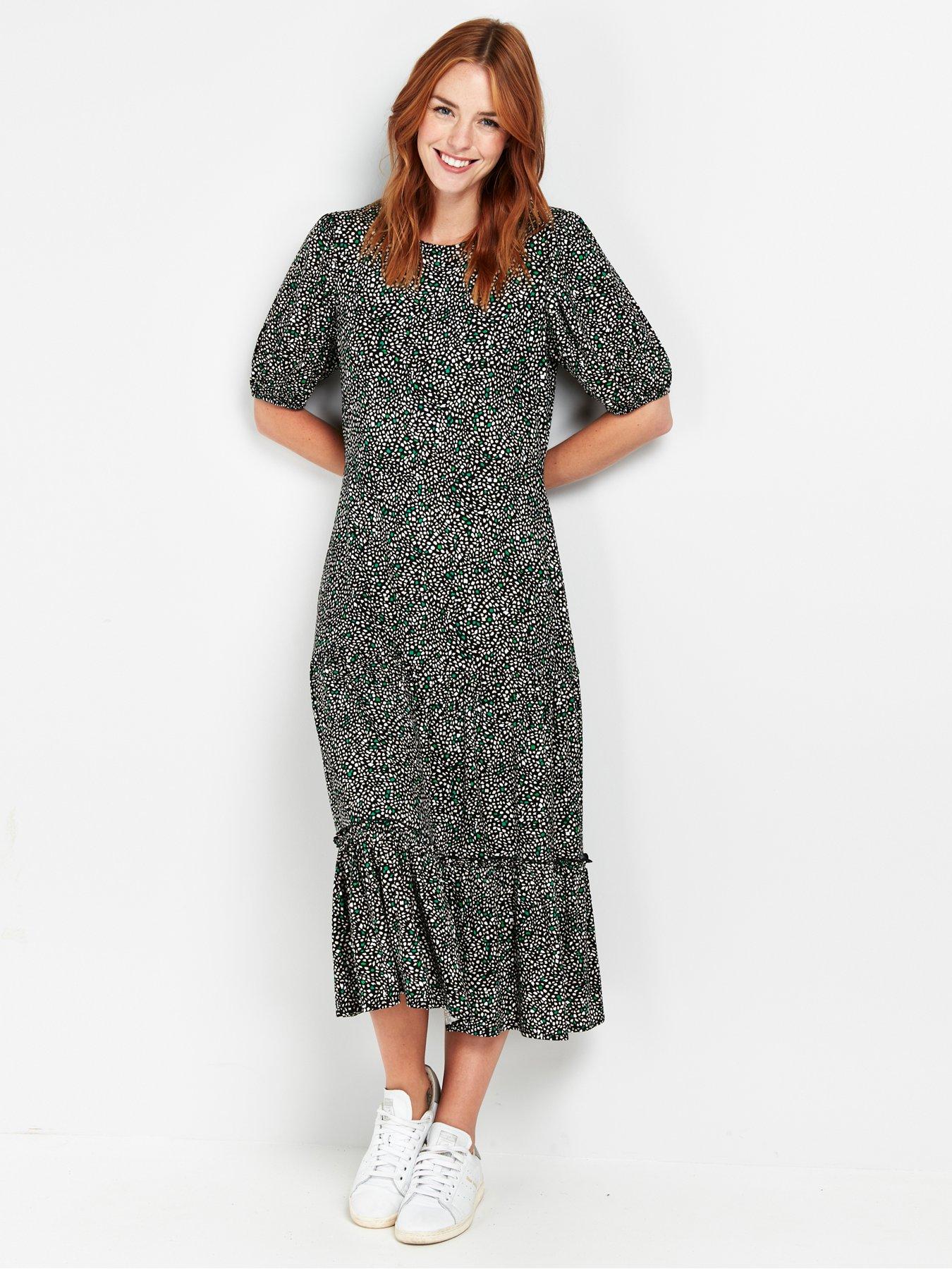 green dress wallis