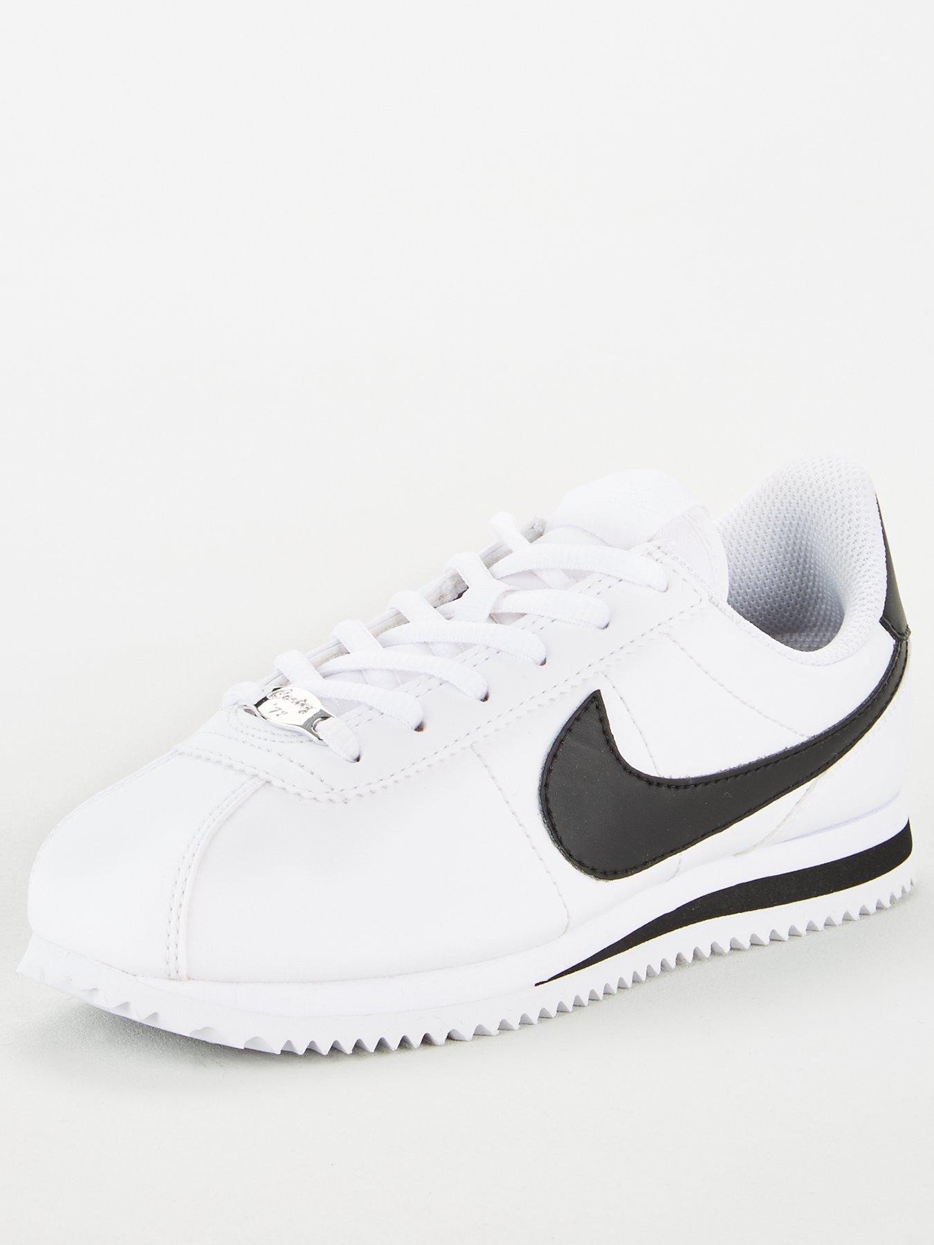 white nike toddler trainers