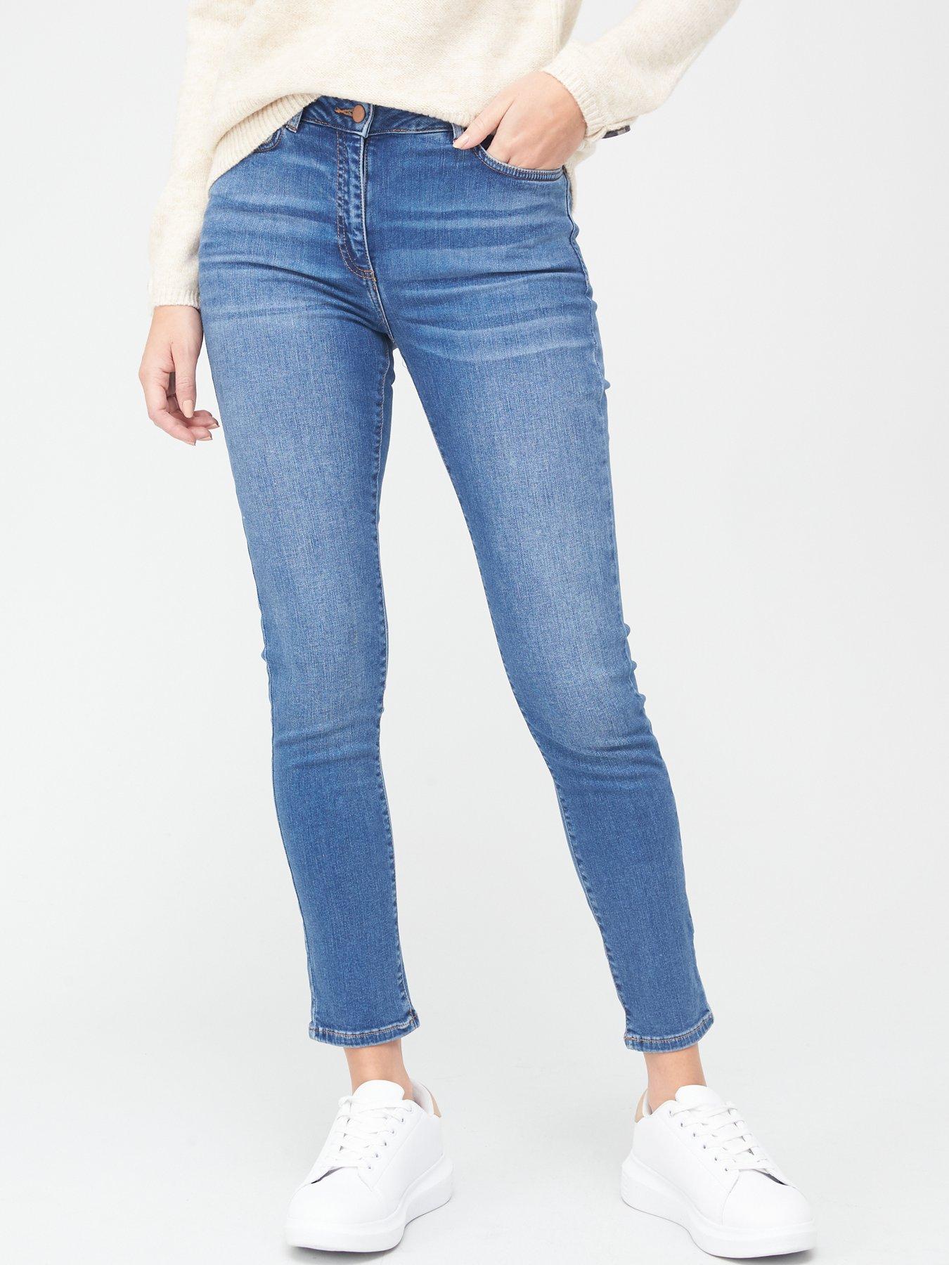 short ankle jeans