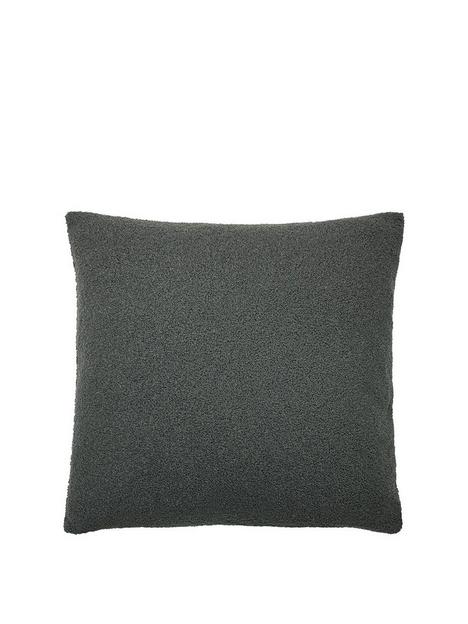 riva-home-malham-fleece-cushion