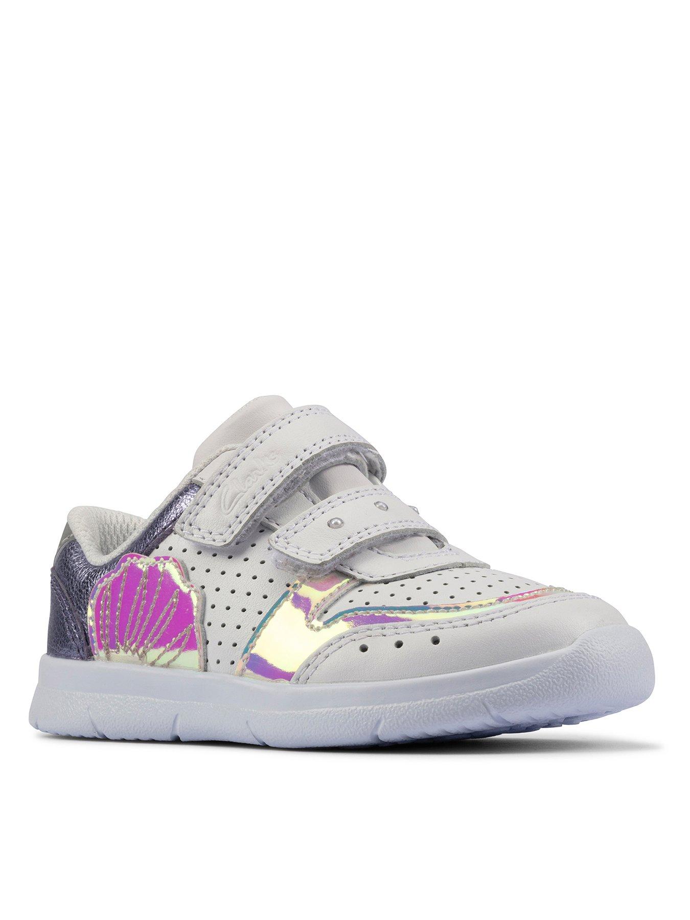 clarks toddler trainers