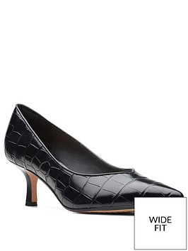 clarks-wide-fit-violet55-heeled-court-shoe